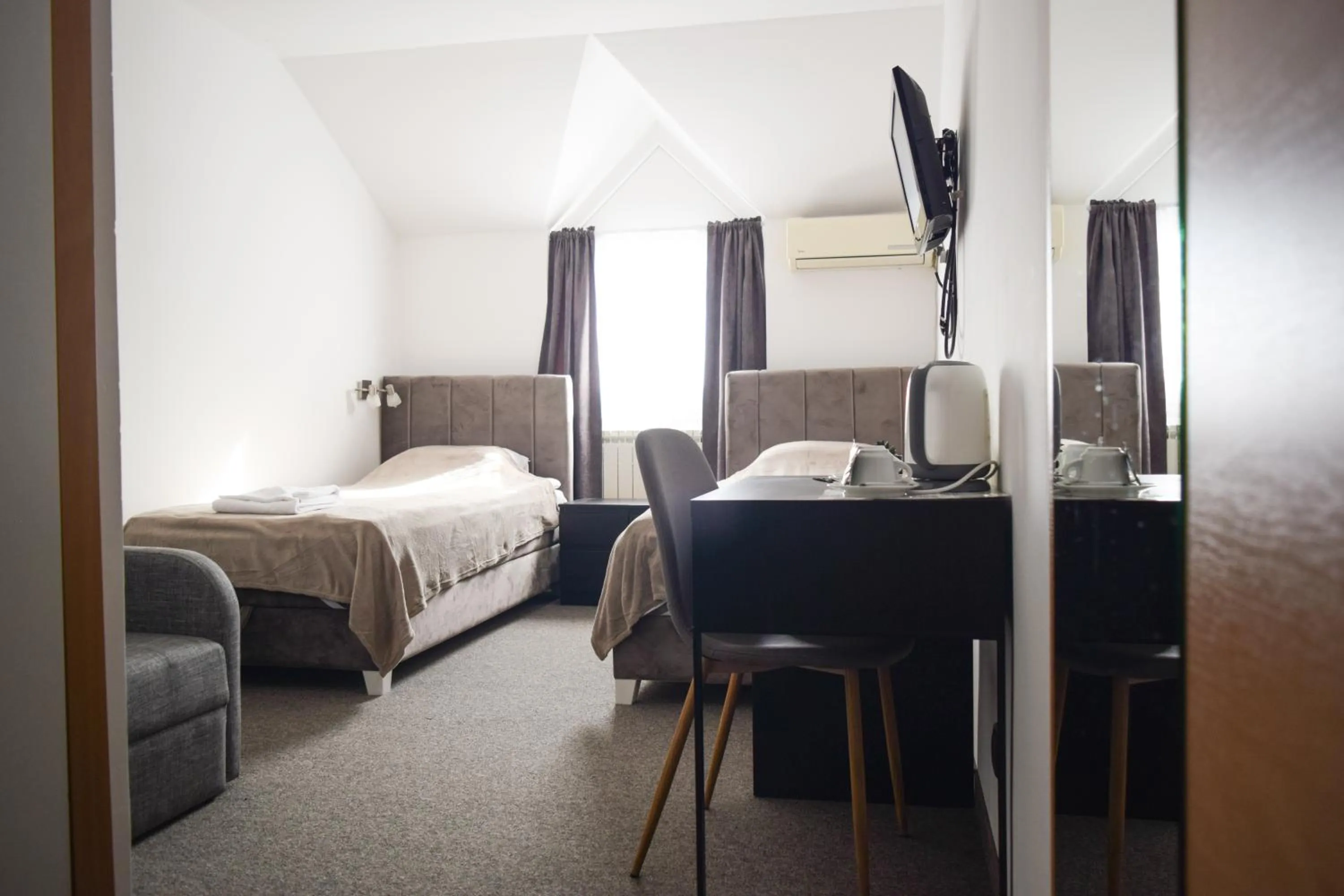 Bed in Hotel Tiski Cvet