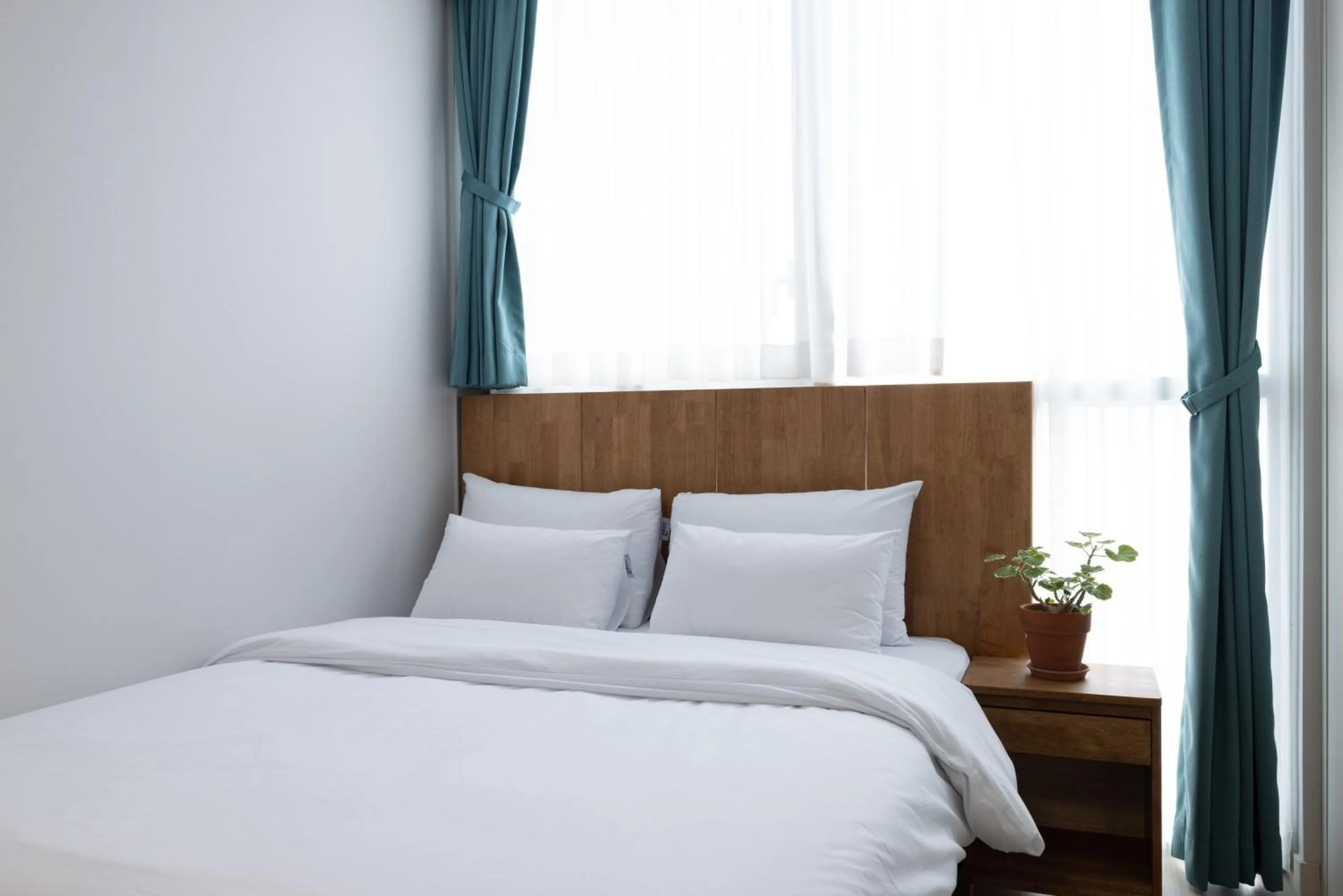 Bedroom, Bed in Grand Bleu Hotel & Residence