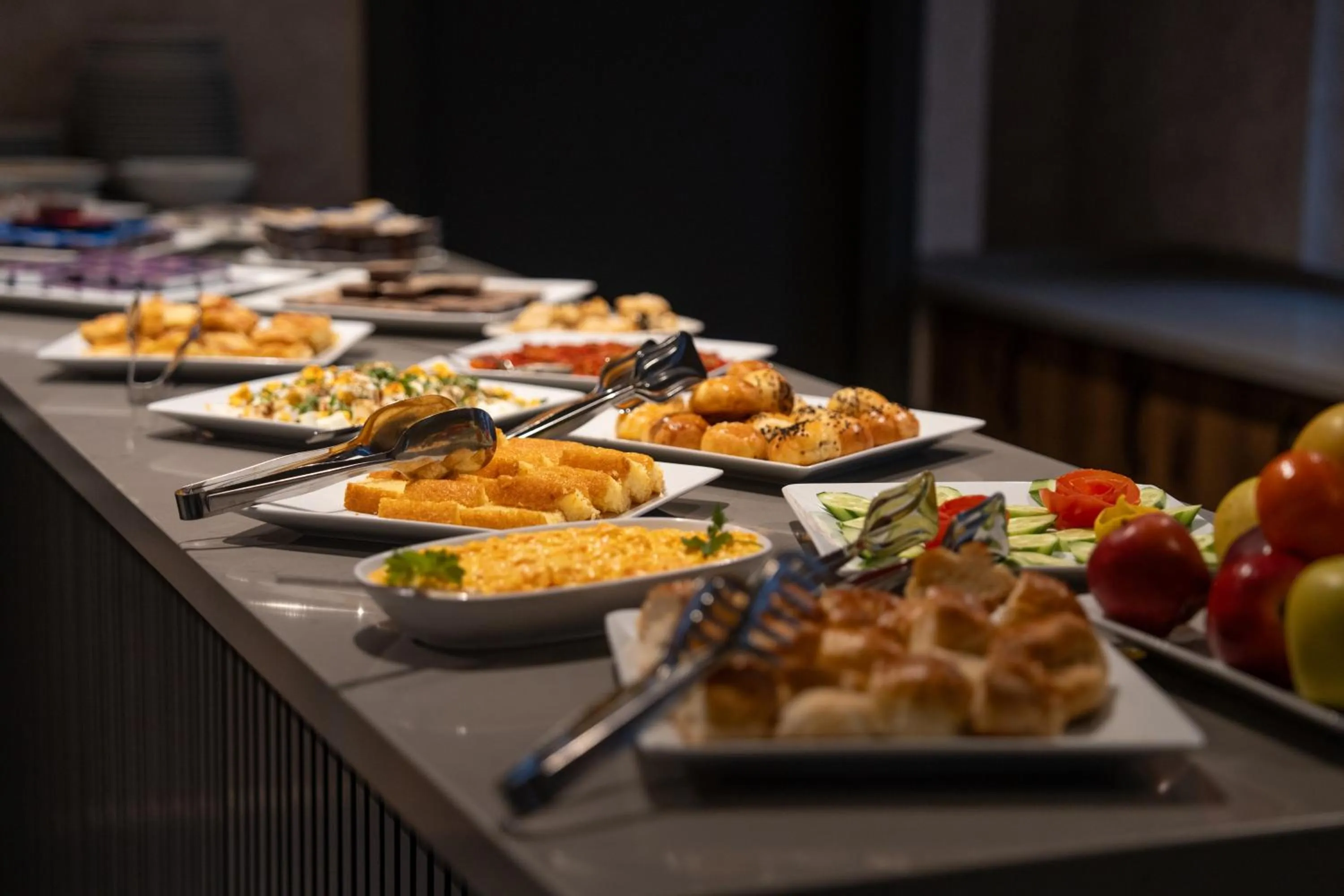 Food and drinks in Lamore Hotel