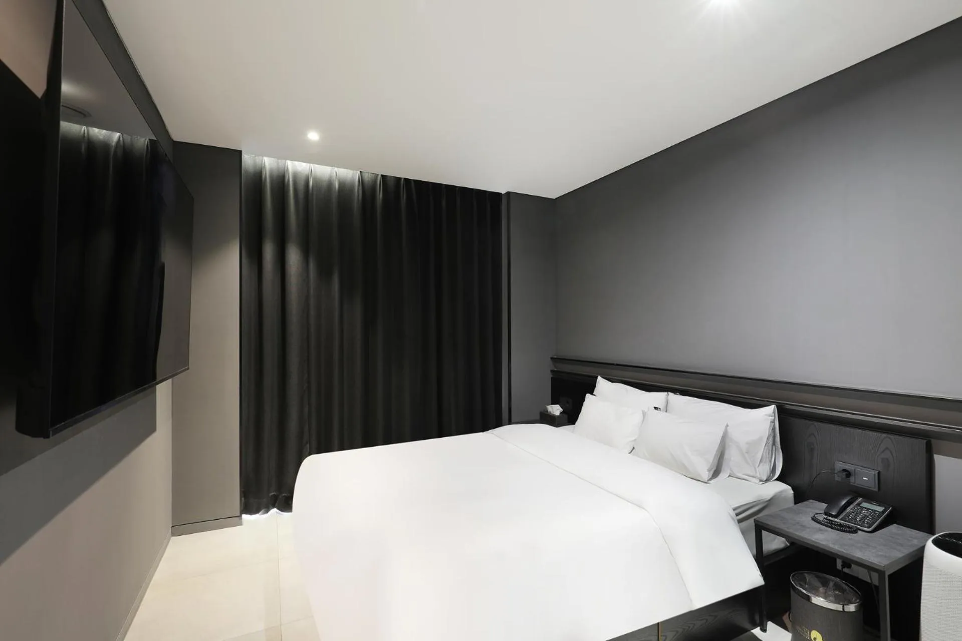 Bed in Hotel The Designers Premier Seongsu and Konkuk Univ
