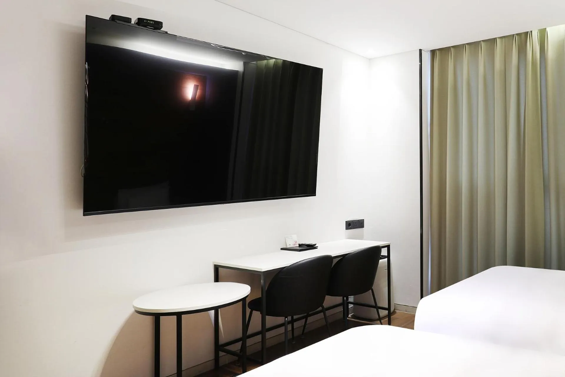 Bed in Hotel The Designers Premier Seongsu and Konkuk Univ