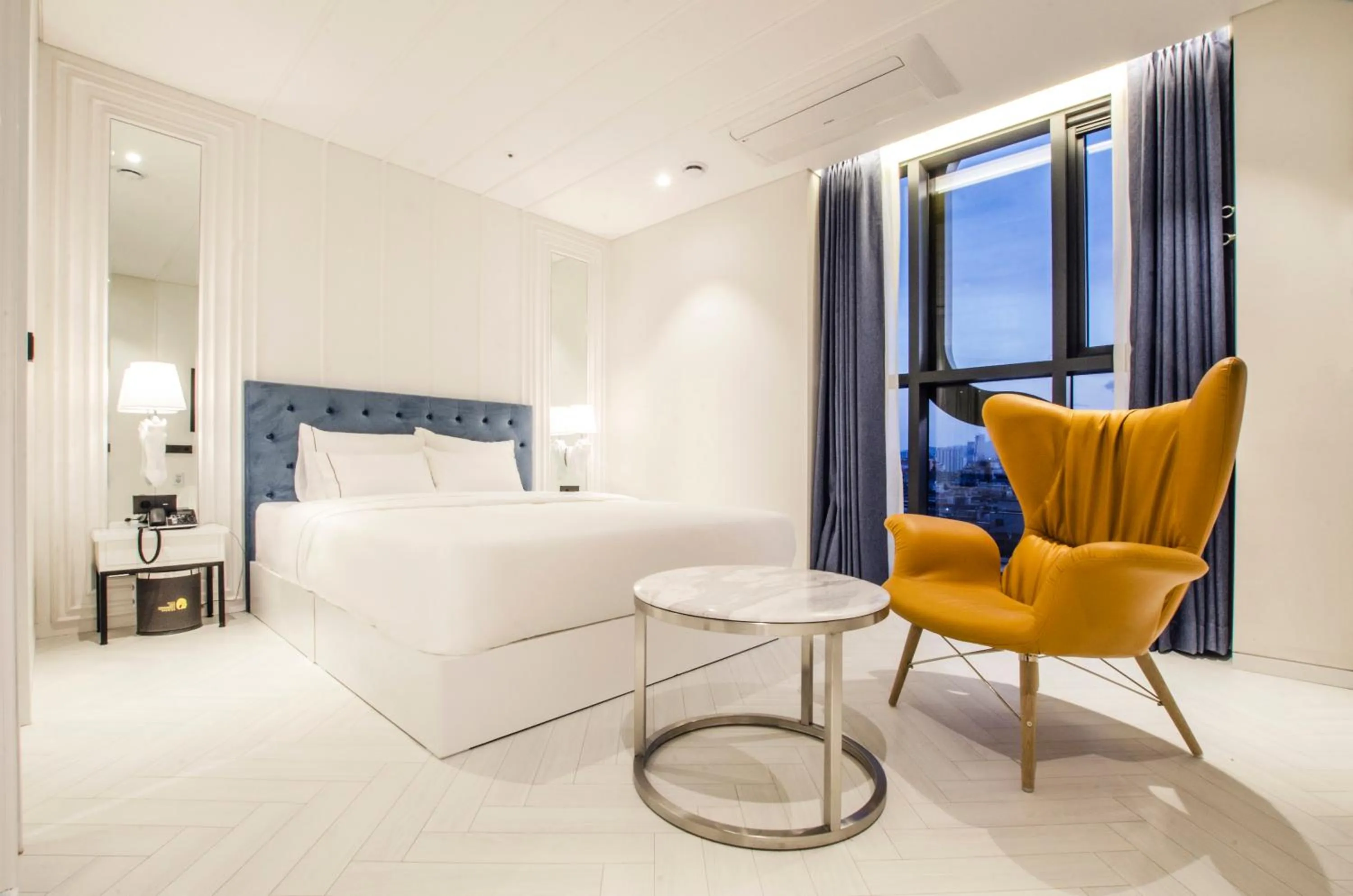 Bed in Hotel The Designers Premier Seongsu and Konkuk Univ