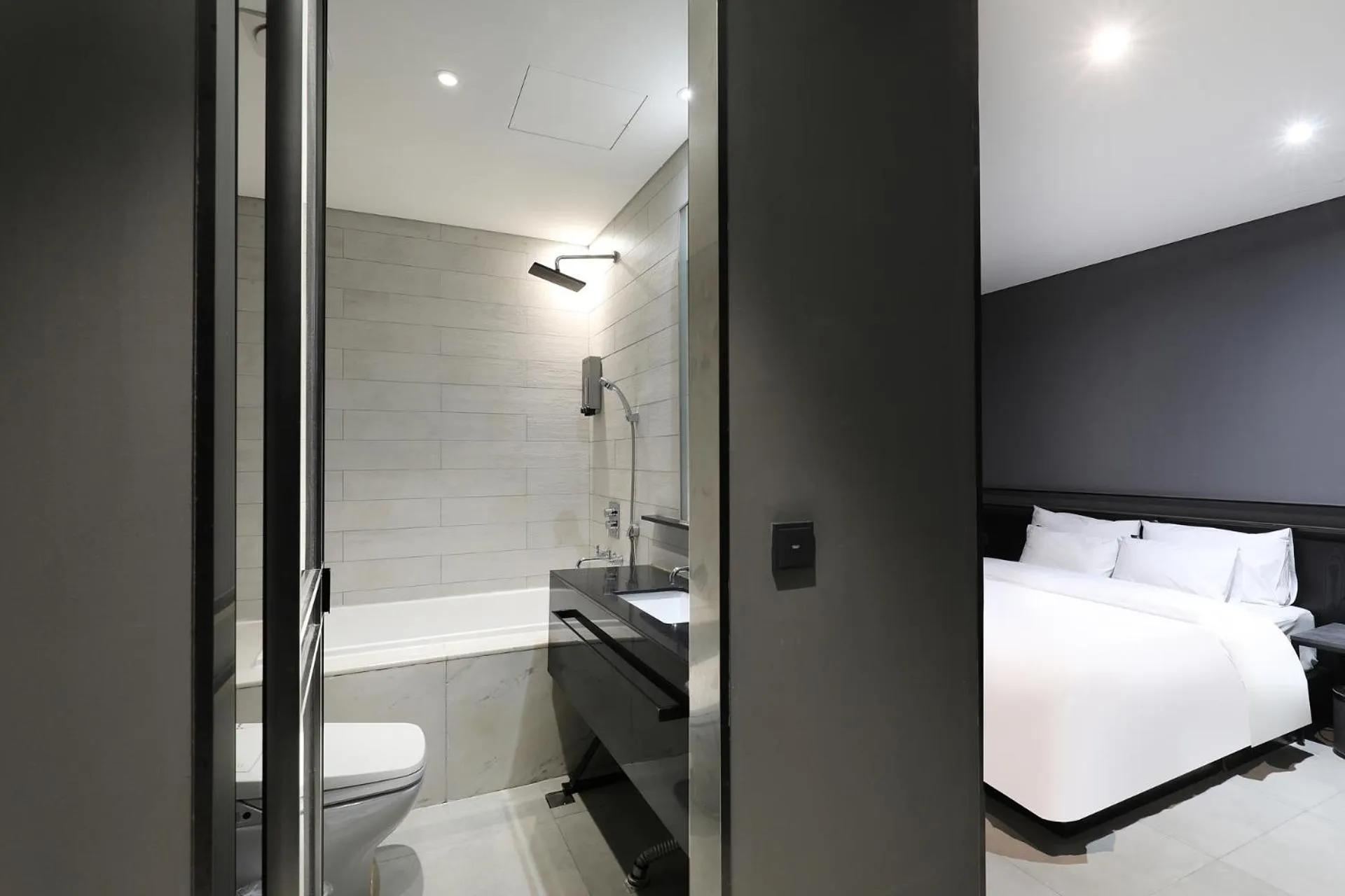 Bed in Hotel The Designers Premier Seongsu and Konkuk Univ