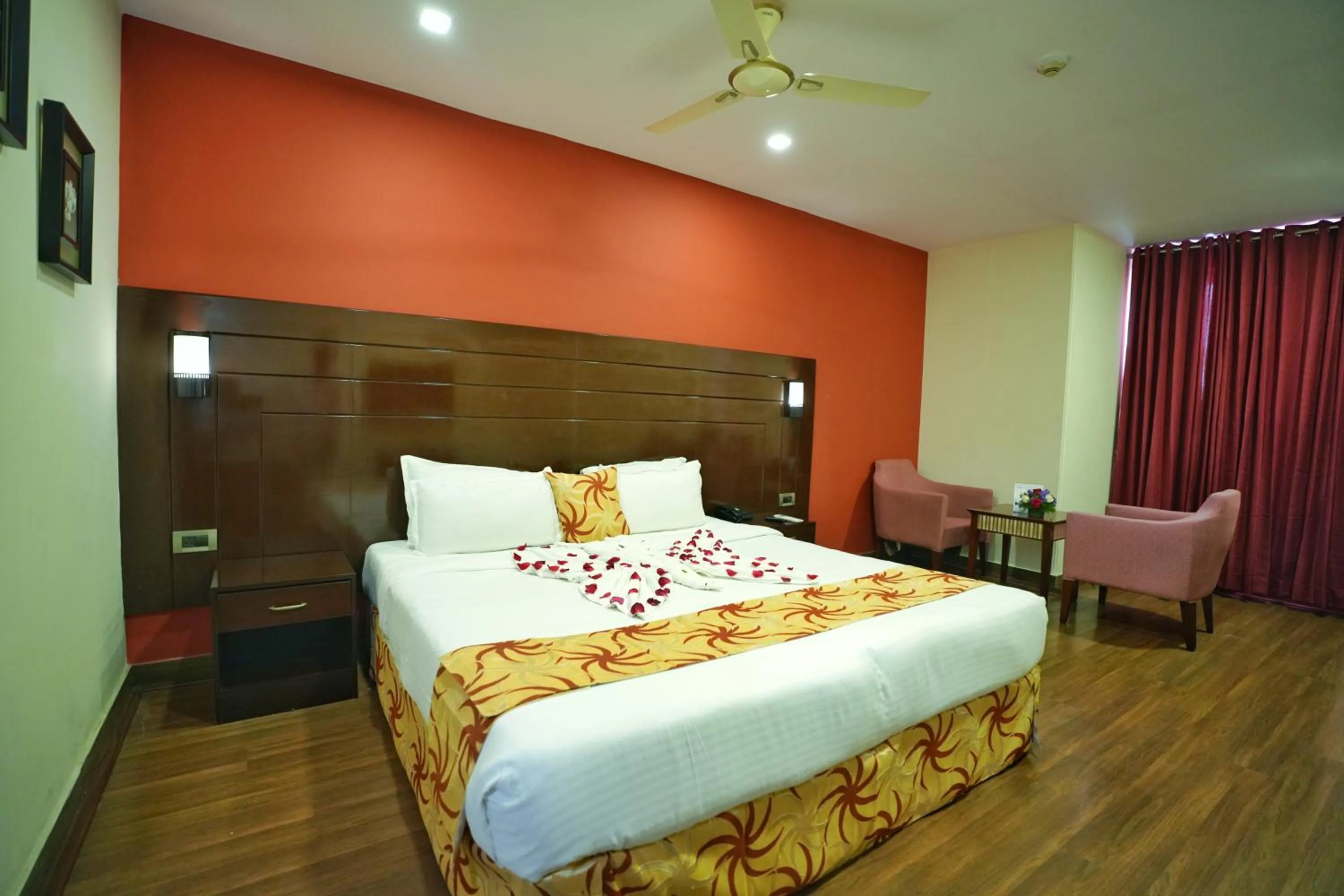 Bedroom, Bed in The Altruist One Continent