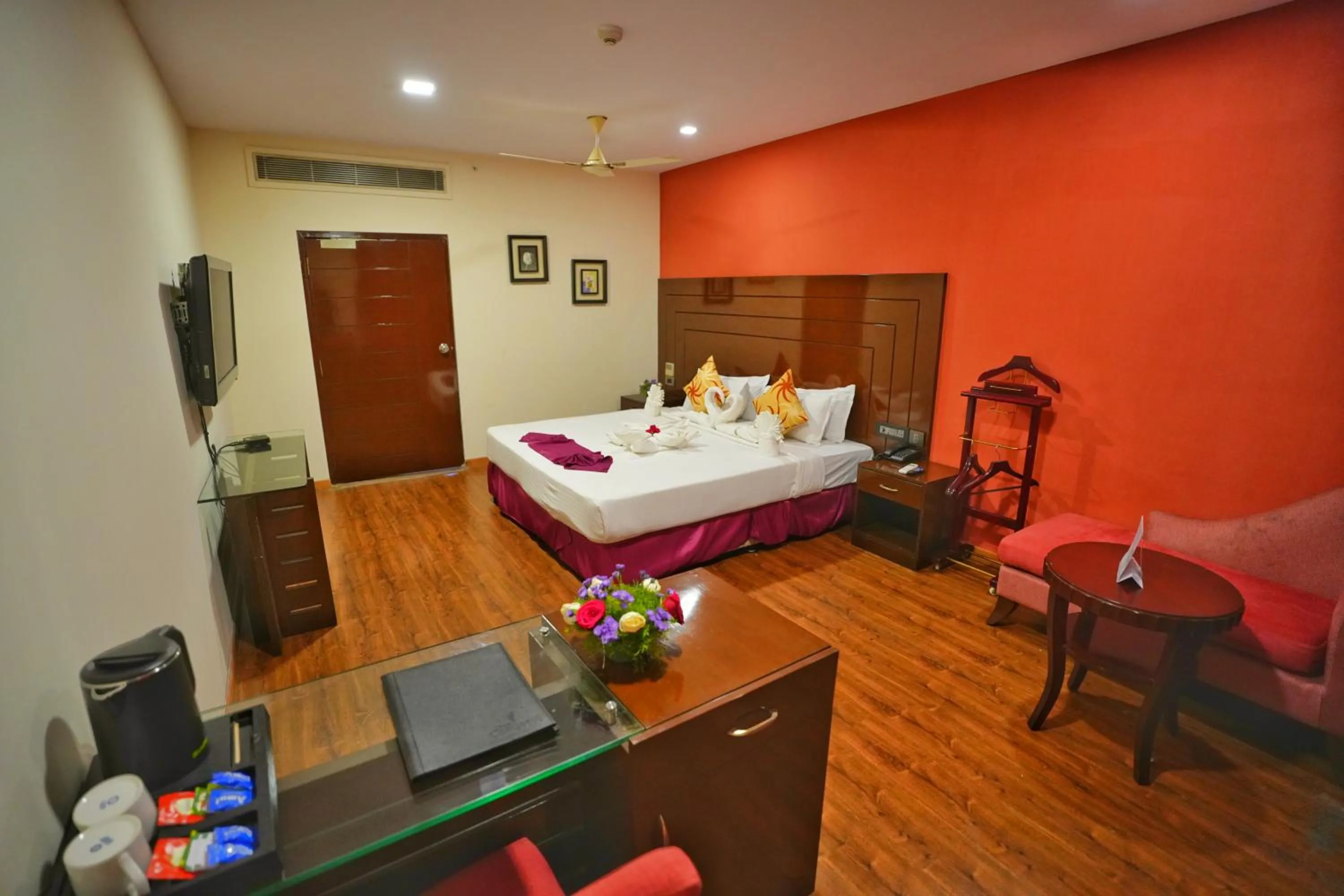 Bedroom, Bed in The Altruist One Continent