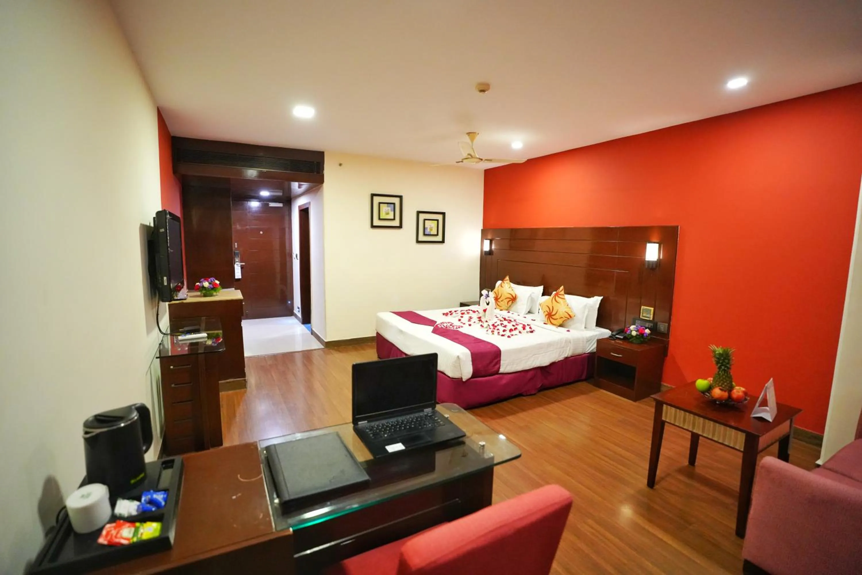 Bedroom, Bed in The Altruist One Continent