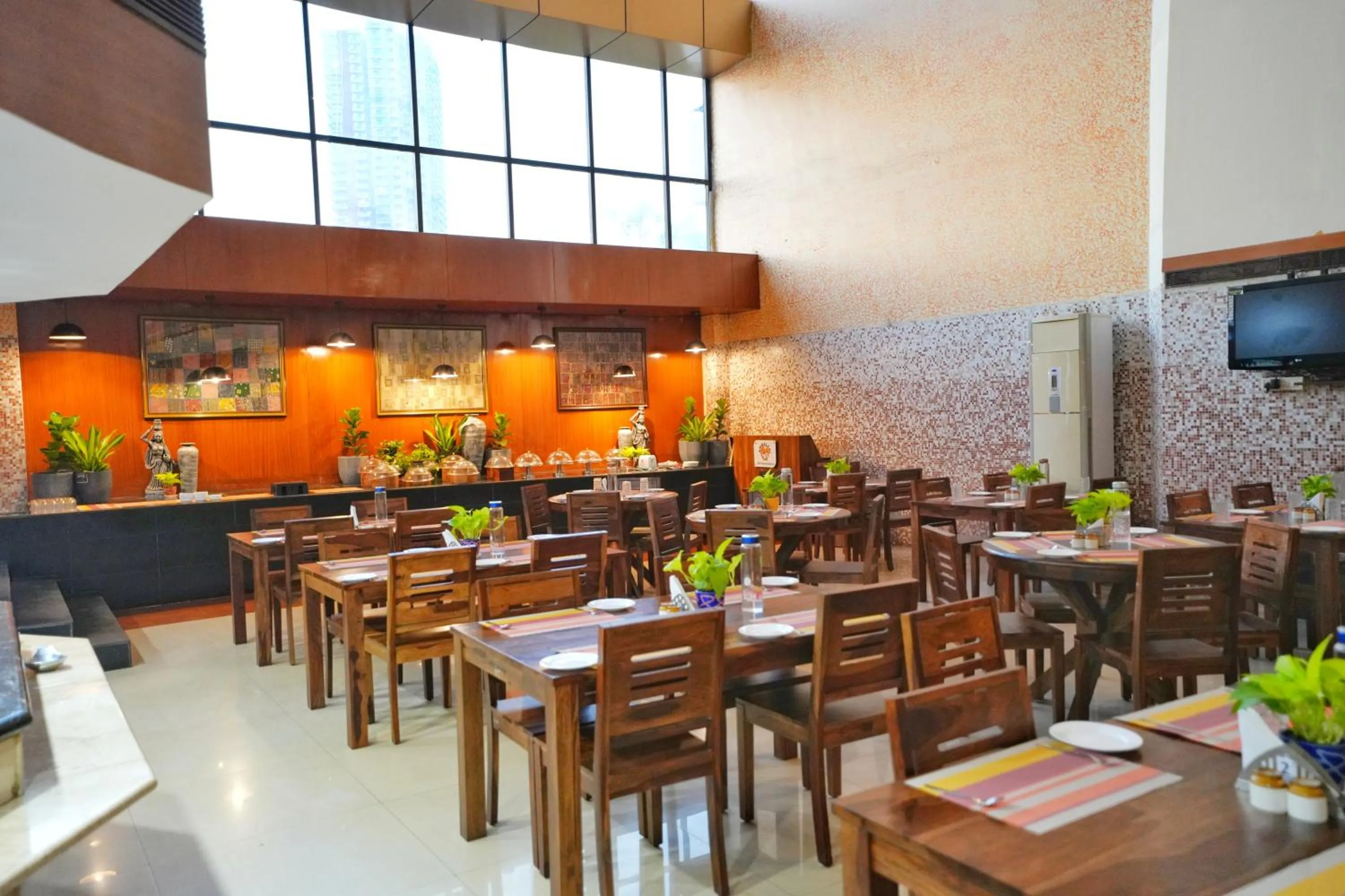 Restaurant/places to eat in The Altruist One Continent