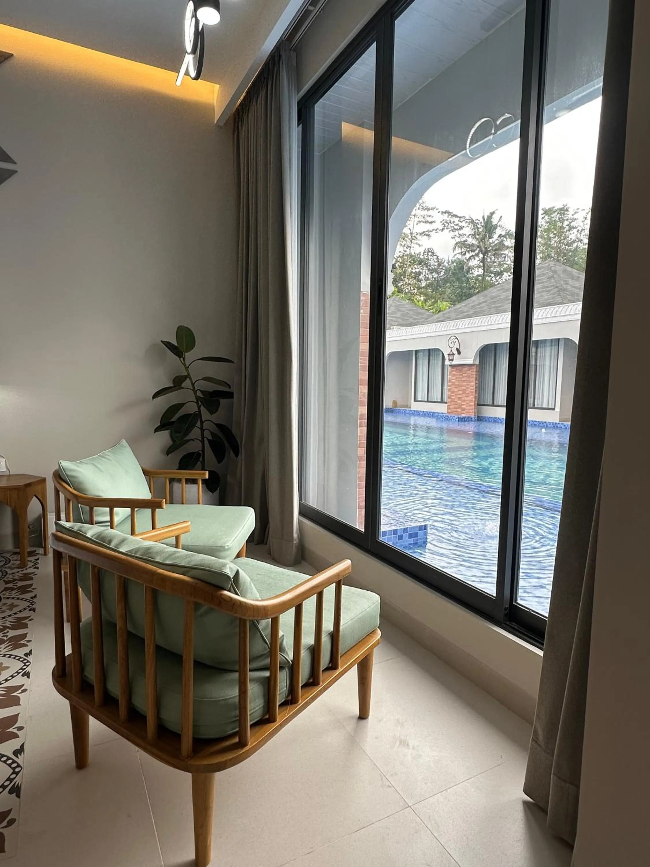 Pool view in Anaya Azana Hotel & Villa Tawangmangu