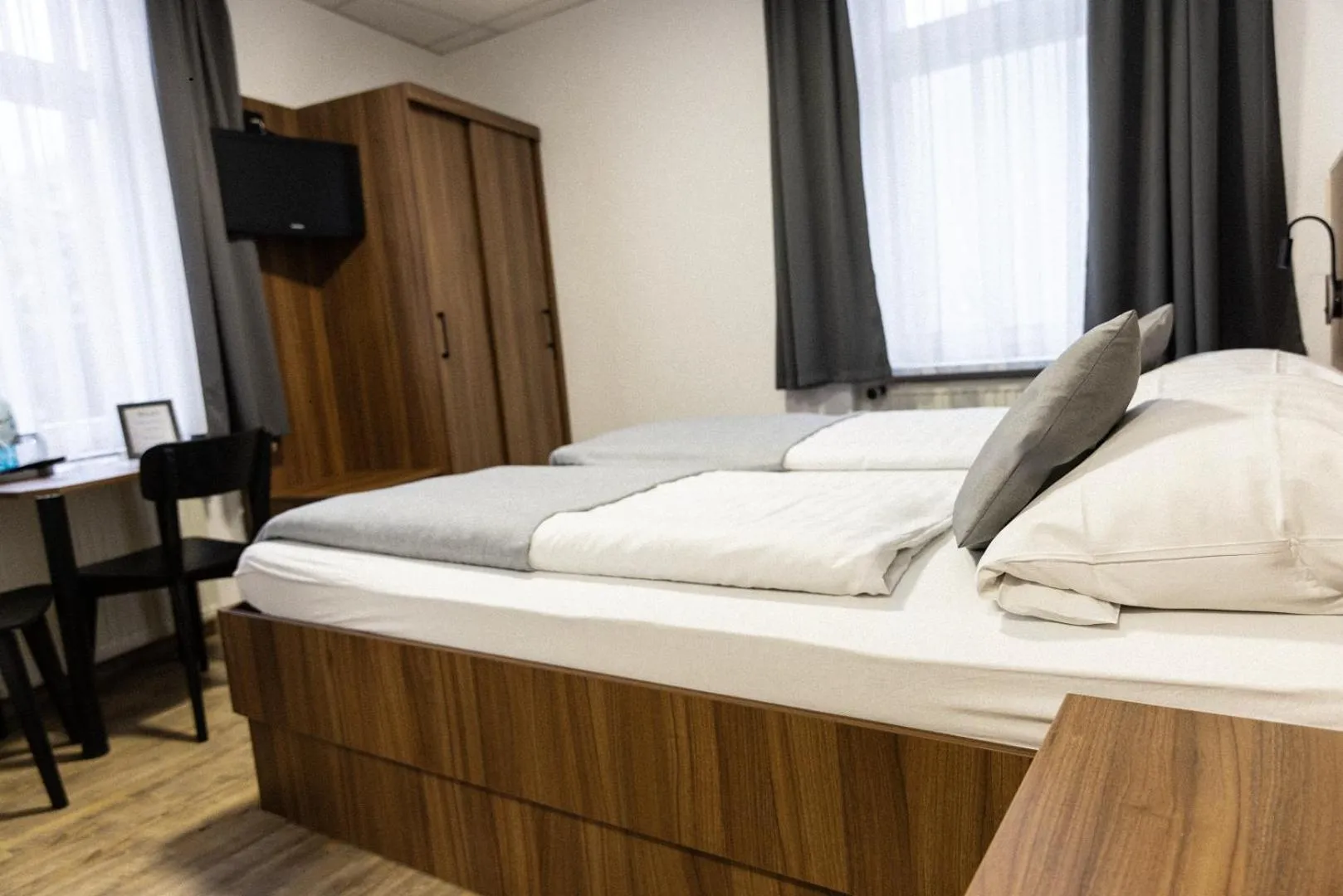 1A Hotel Zimmer frei