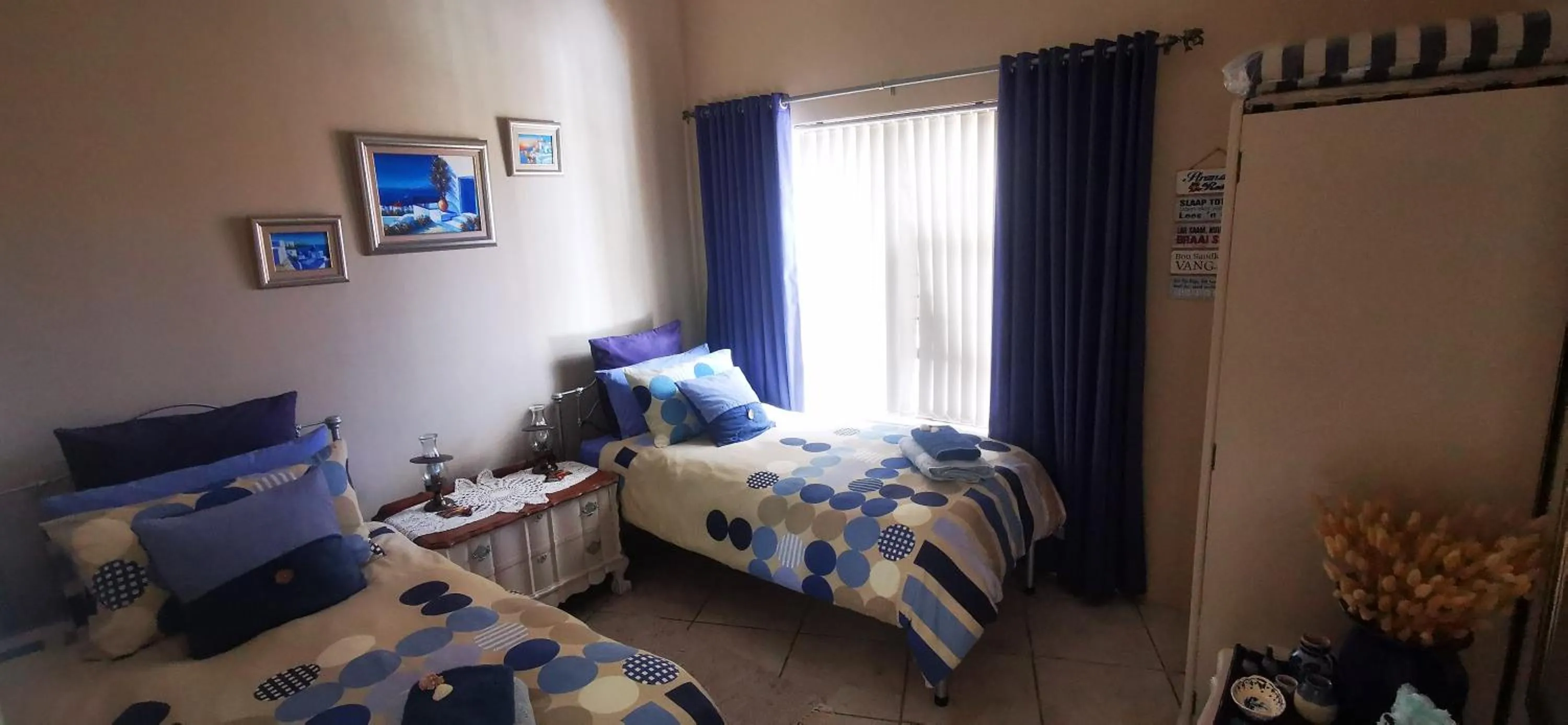 Photo of the whole room in The Third Dolphin