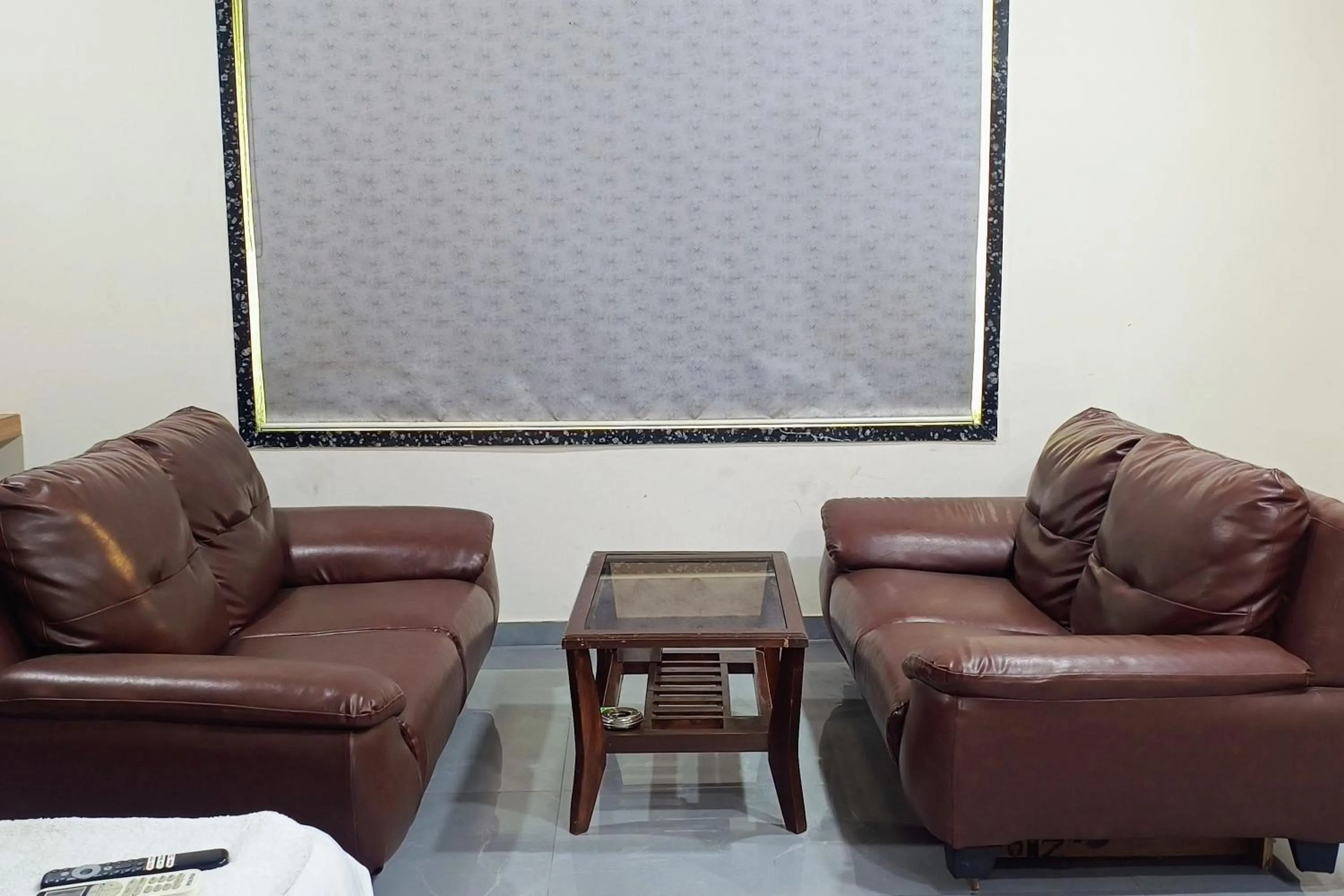 Seating area in Hotel Stay Inn near Bhiwandi Thane Railway Station