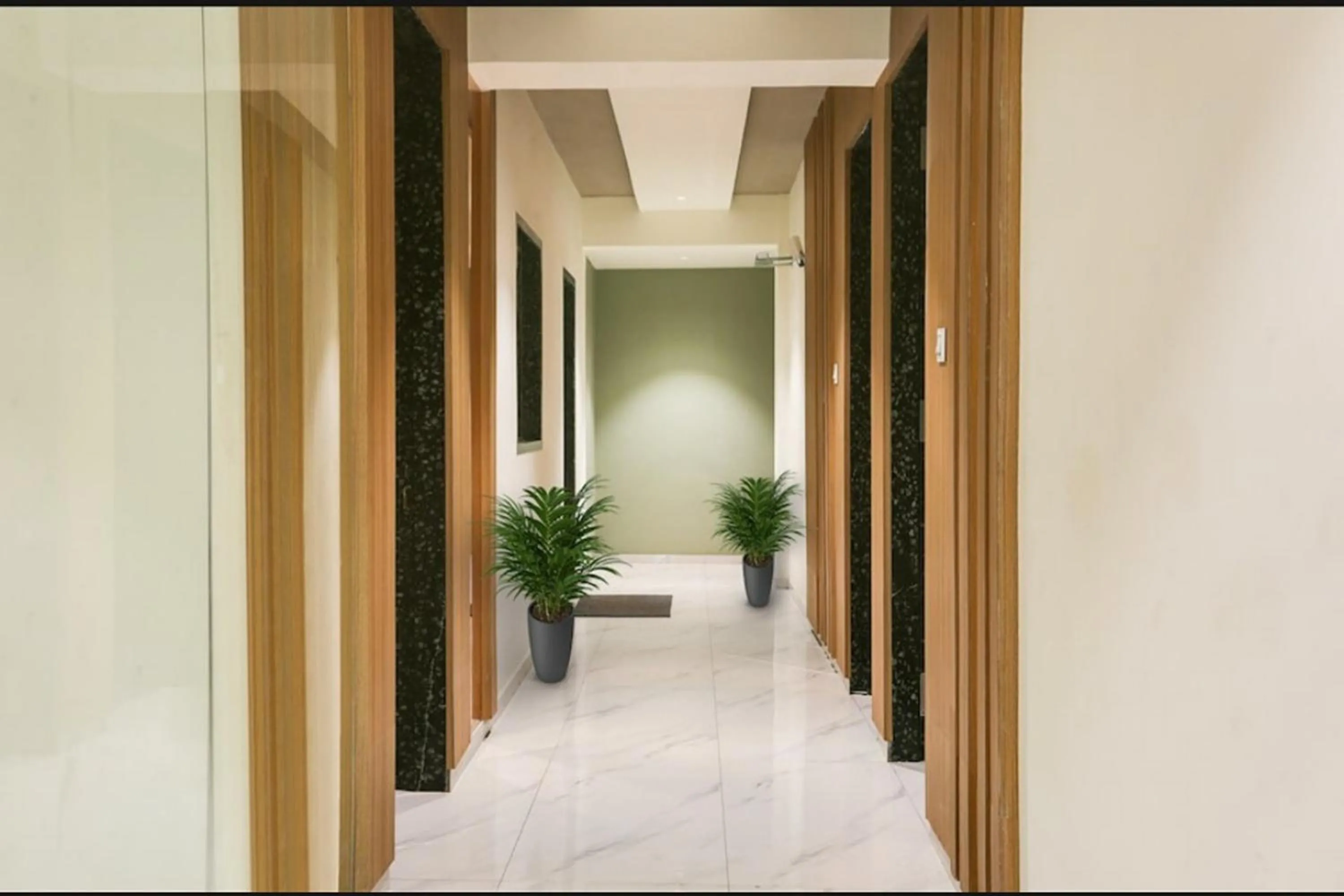 Area and facilities in Hotel Stay Inn near Bhiwandi Thane Railway Station