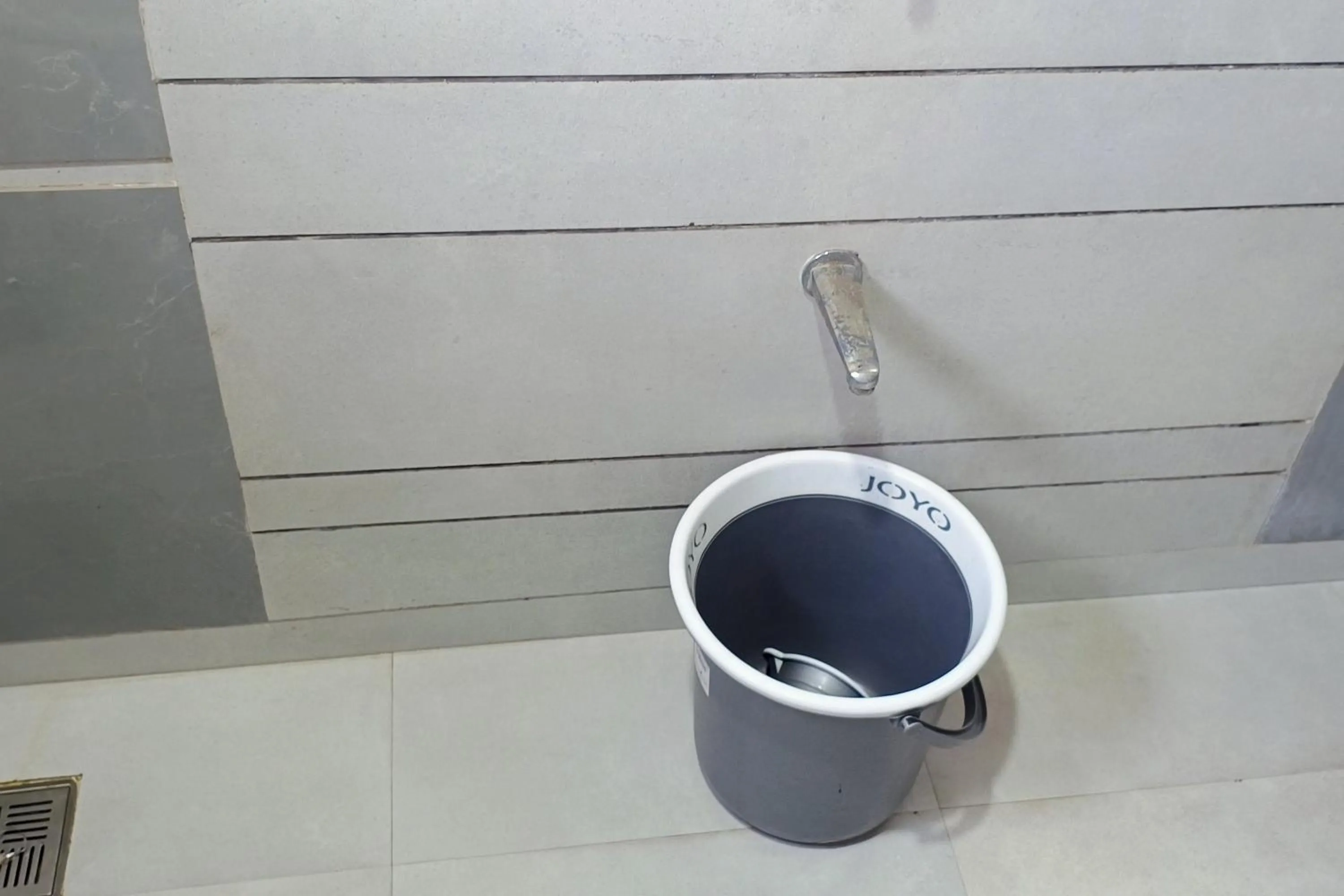 Bathroom in Hotel Stay Inn near Bhiwandi Thane Railway Station