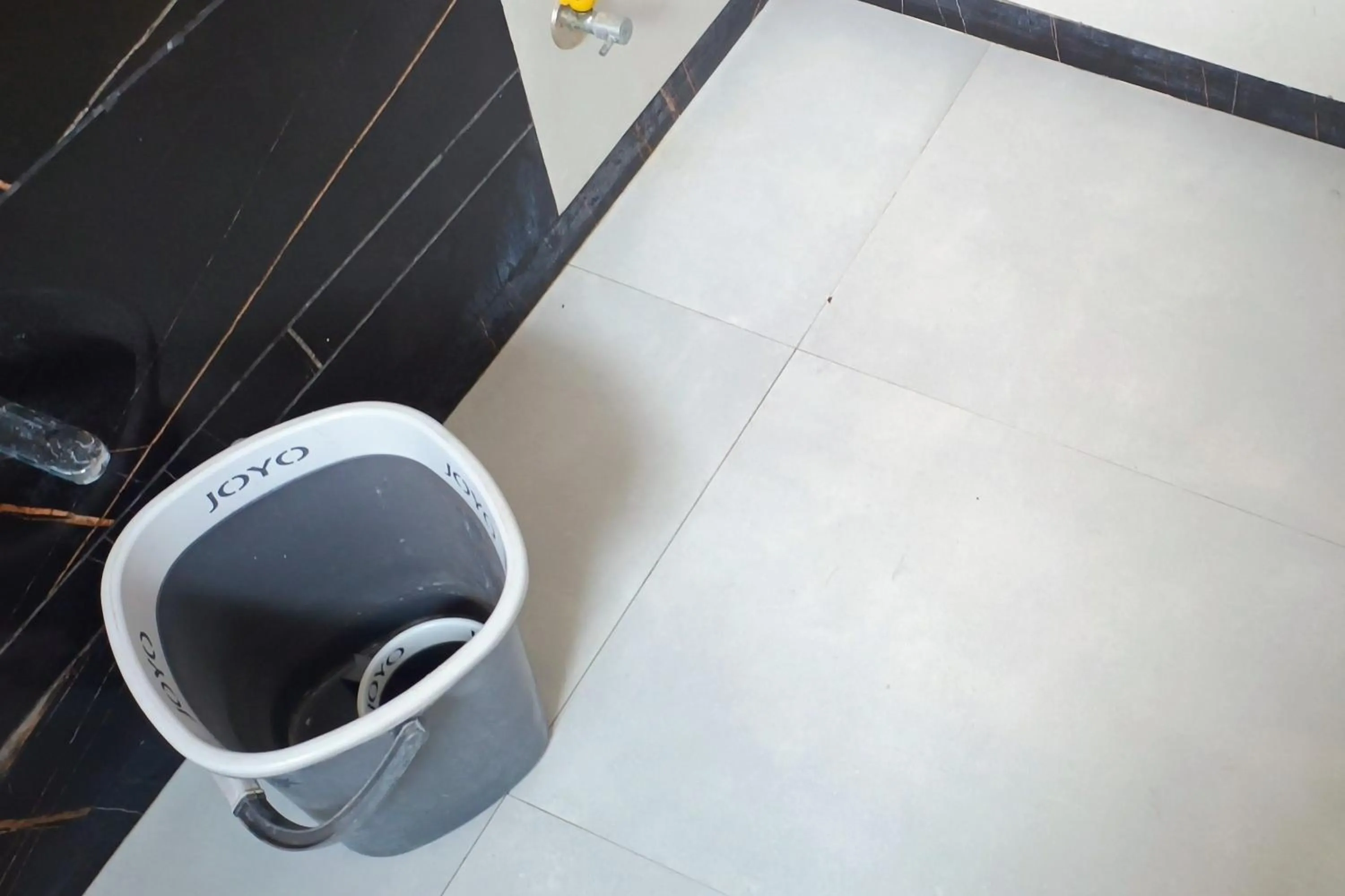 Bathroom in Hotel Stay Inn near Bhiwandi Thane Railway Station