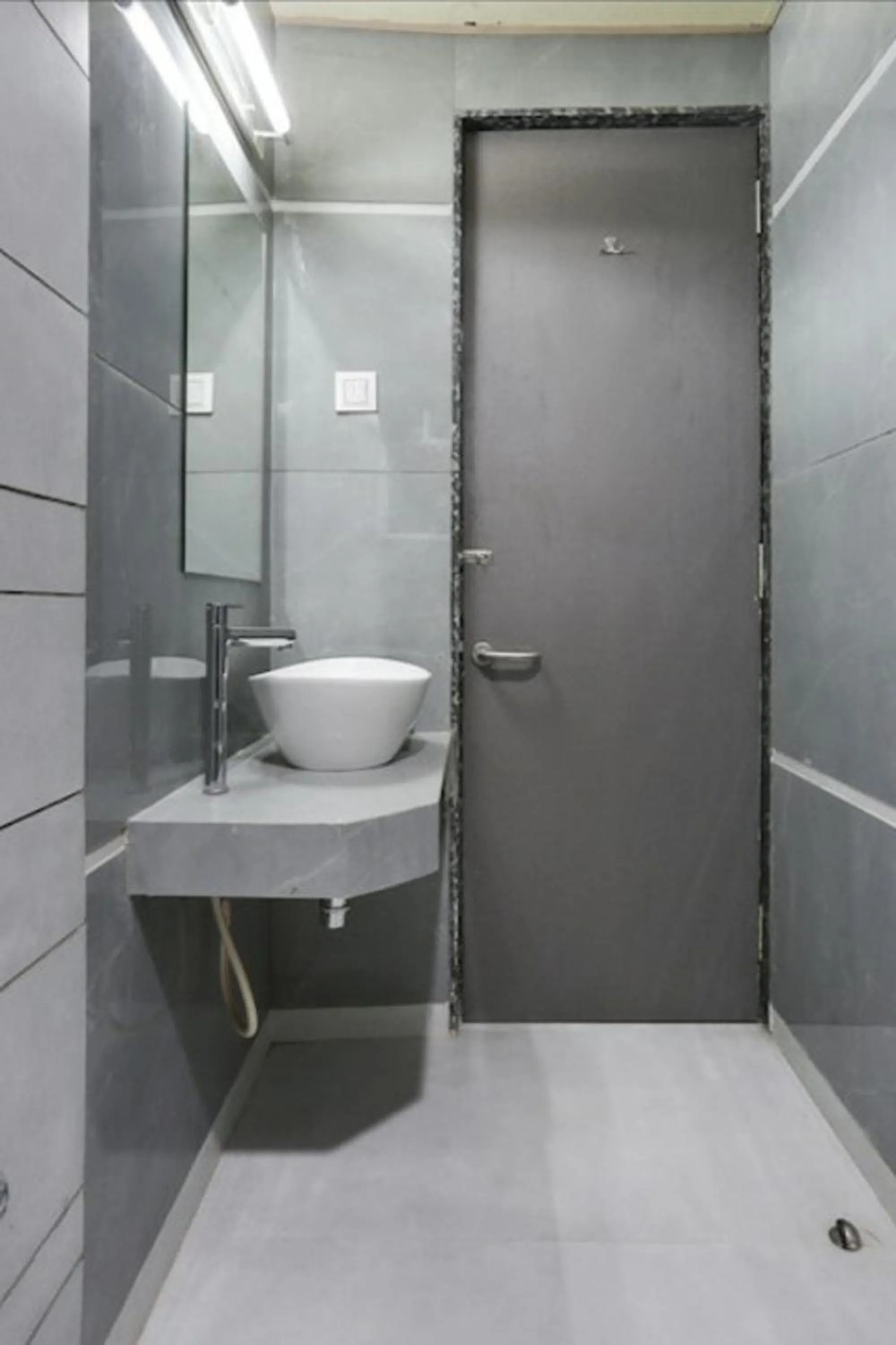 Bathroom in Hotel Stay Inn near Bhiwandi Thane Railway Station