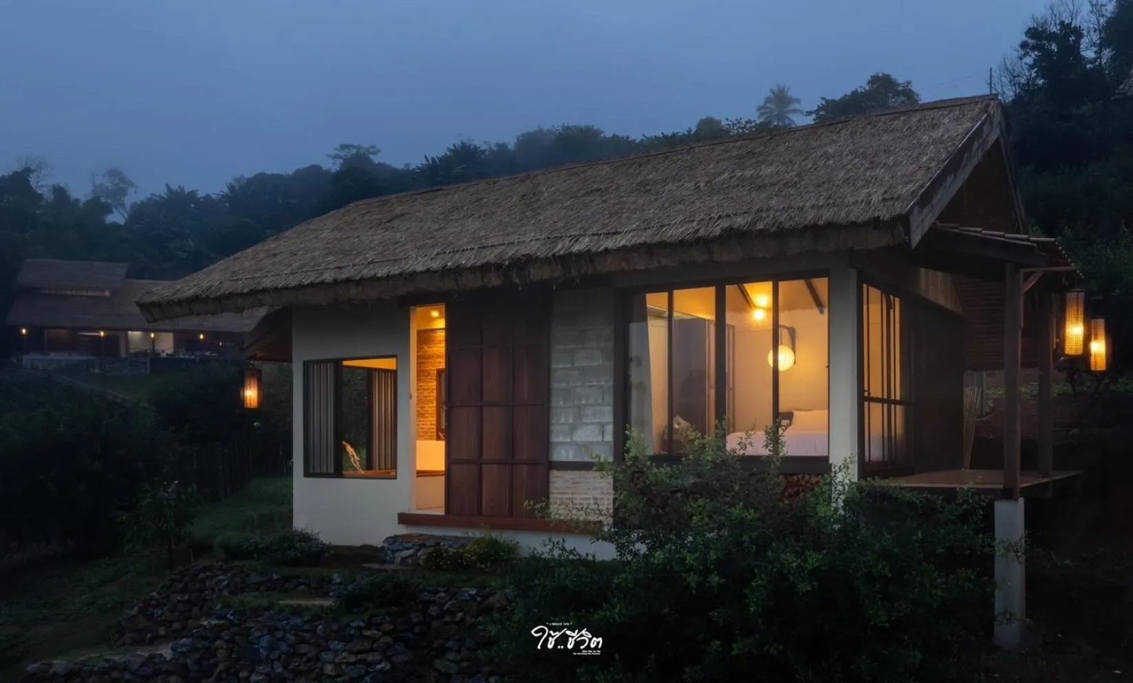 Property building in Chai Cheevit Maesa