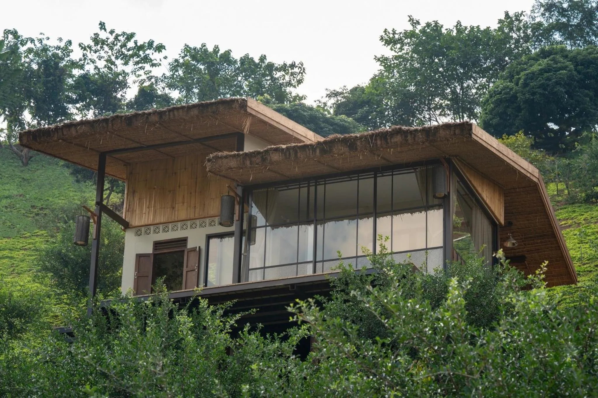 Property building in Chai Cheevit Maesa