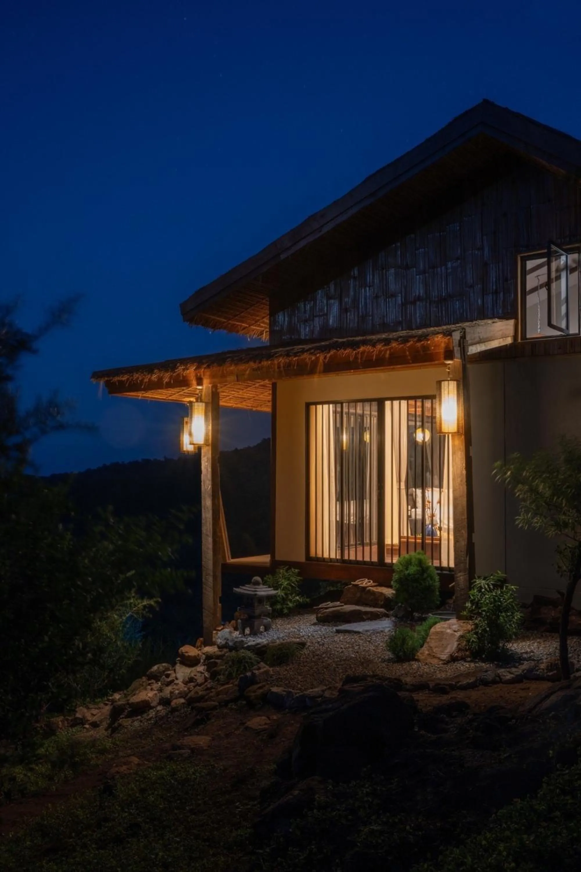 Property building in Chai Cheevit Maesa