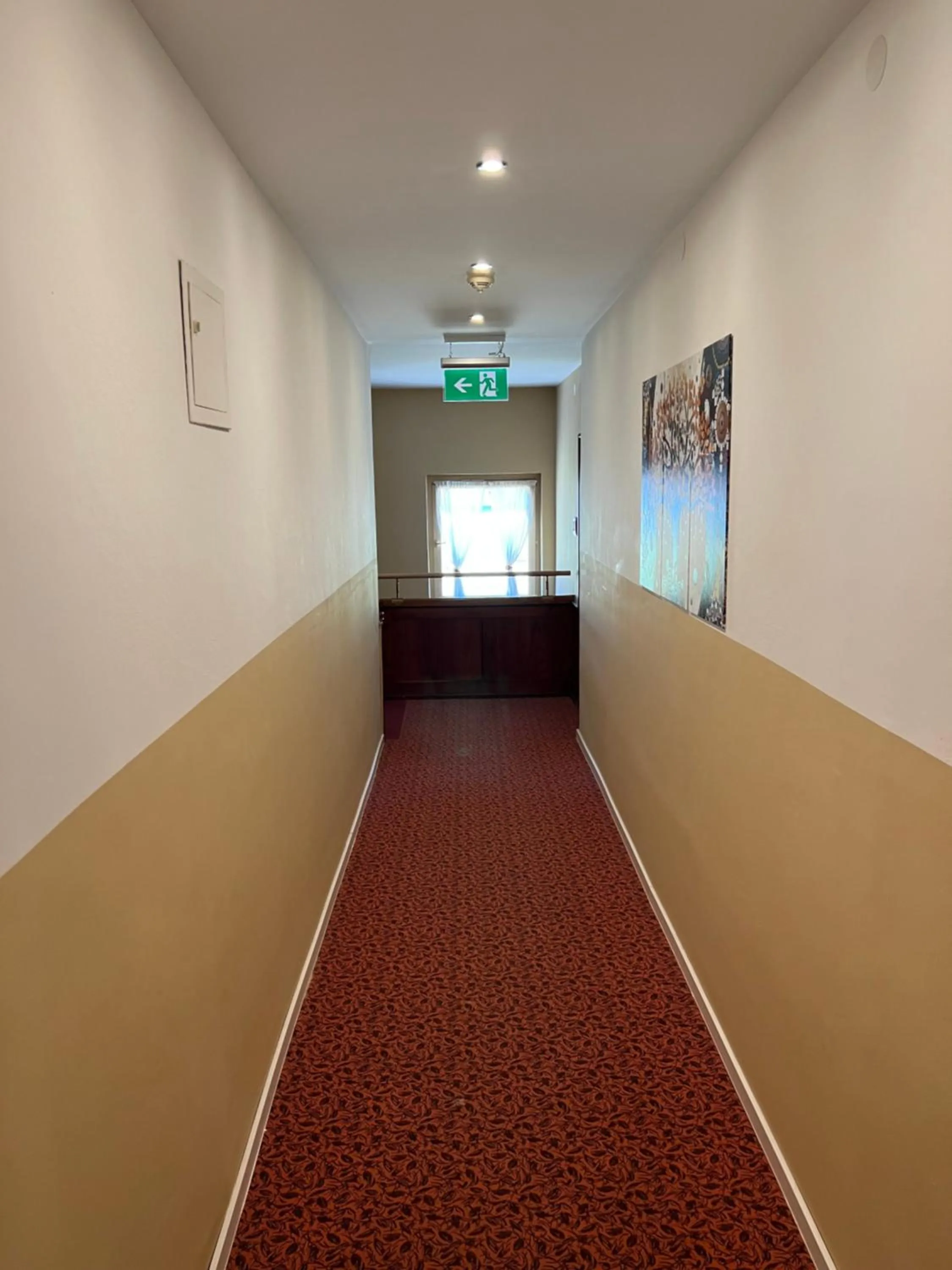 Property building in Weisses Rössl am See