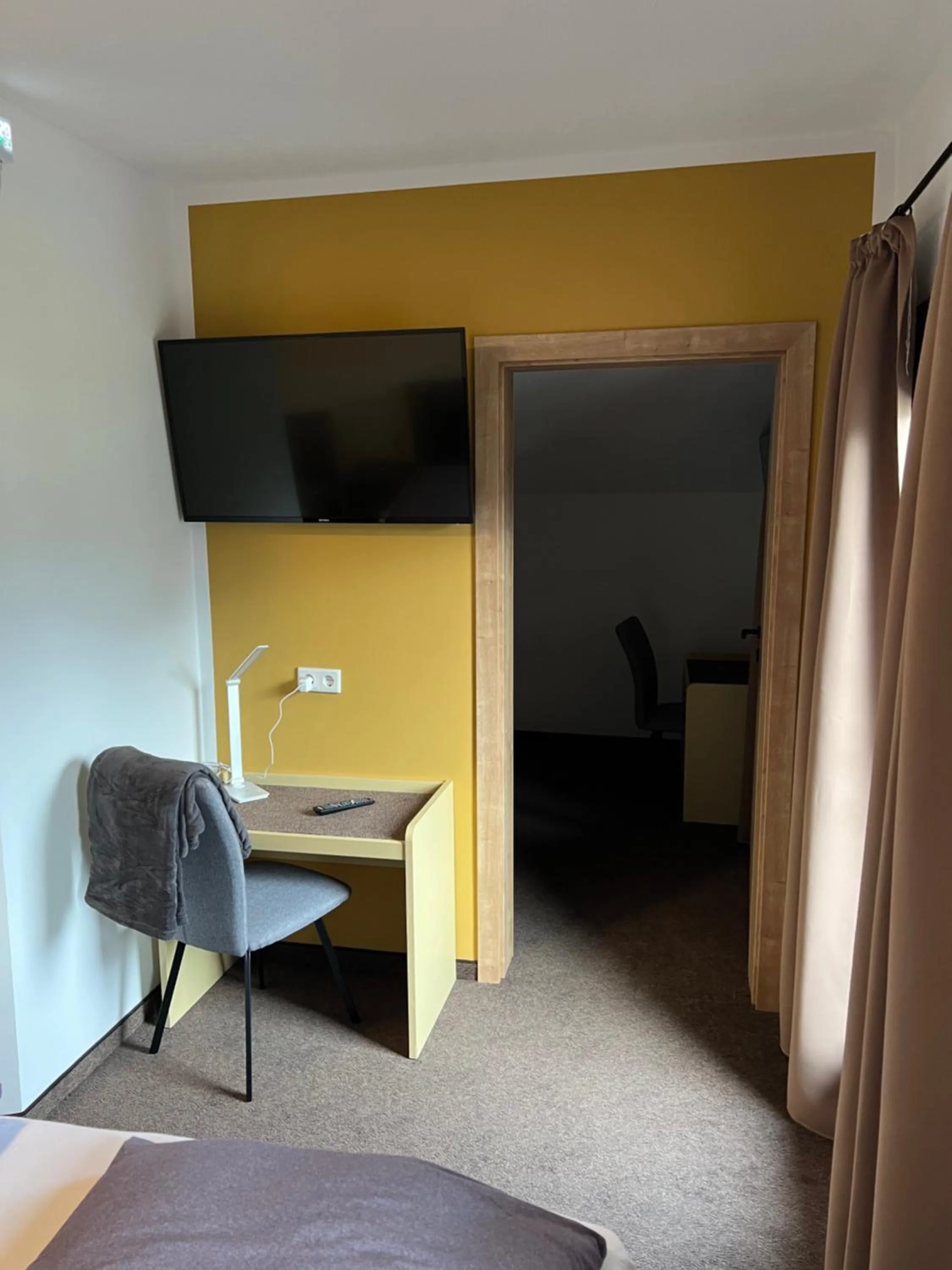 TV and multimedia, Bed in Weisses Rössl am See