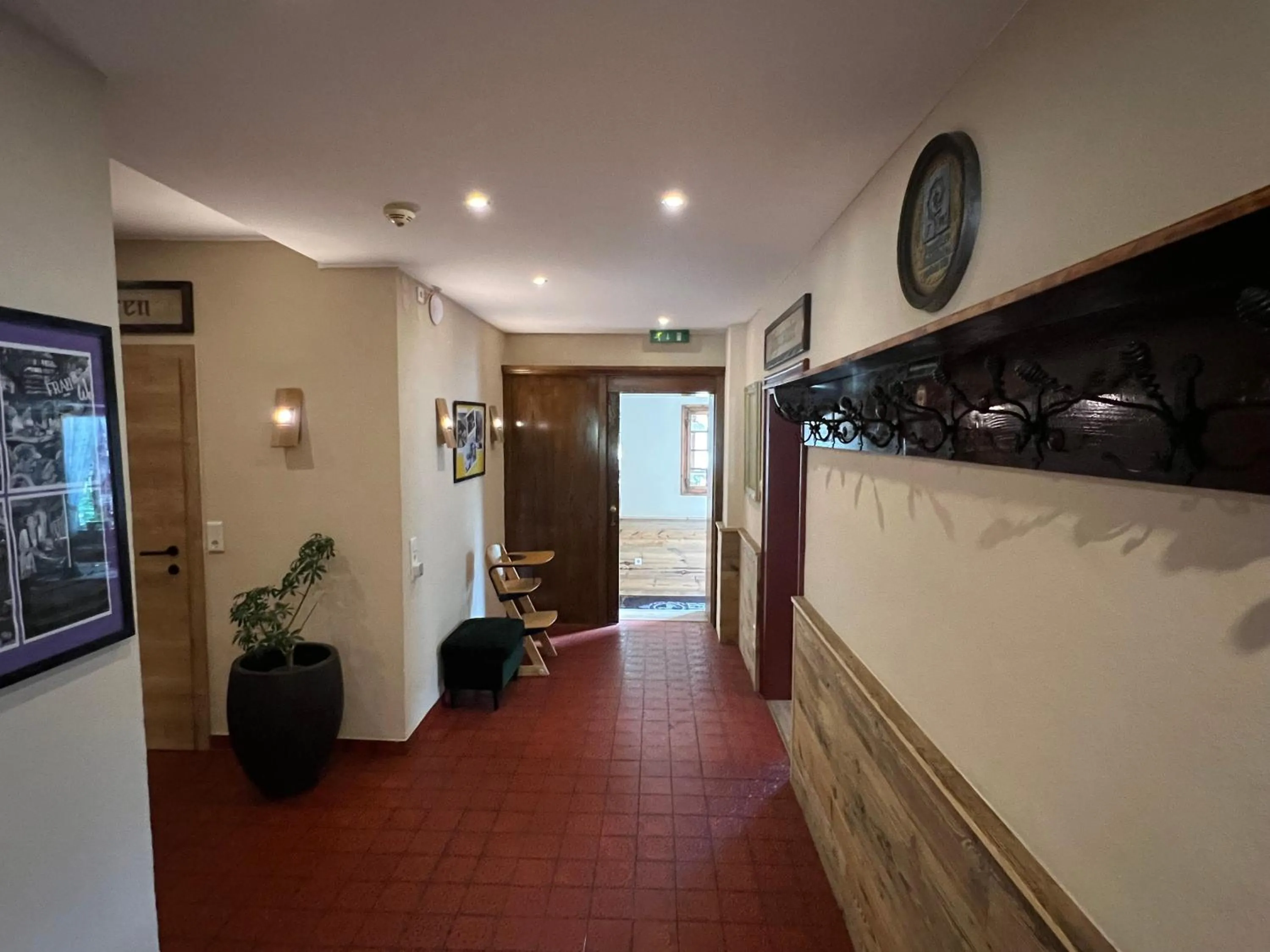 Restaurant/places to eat in Weisses Rössl am See