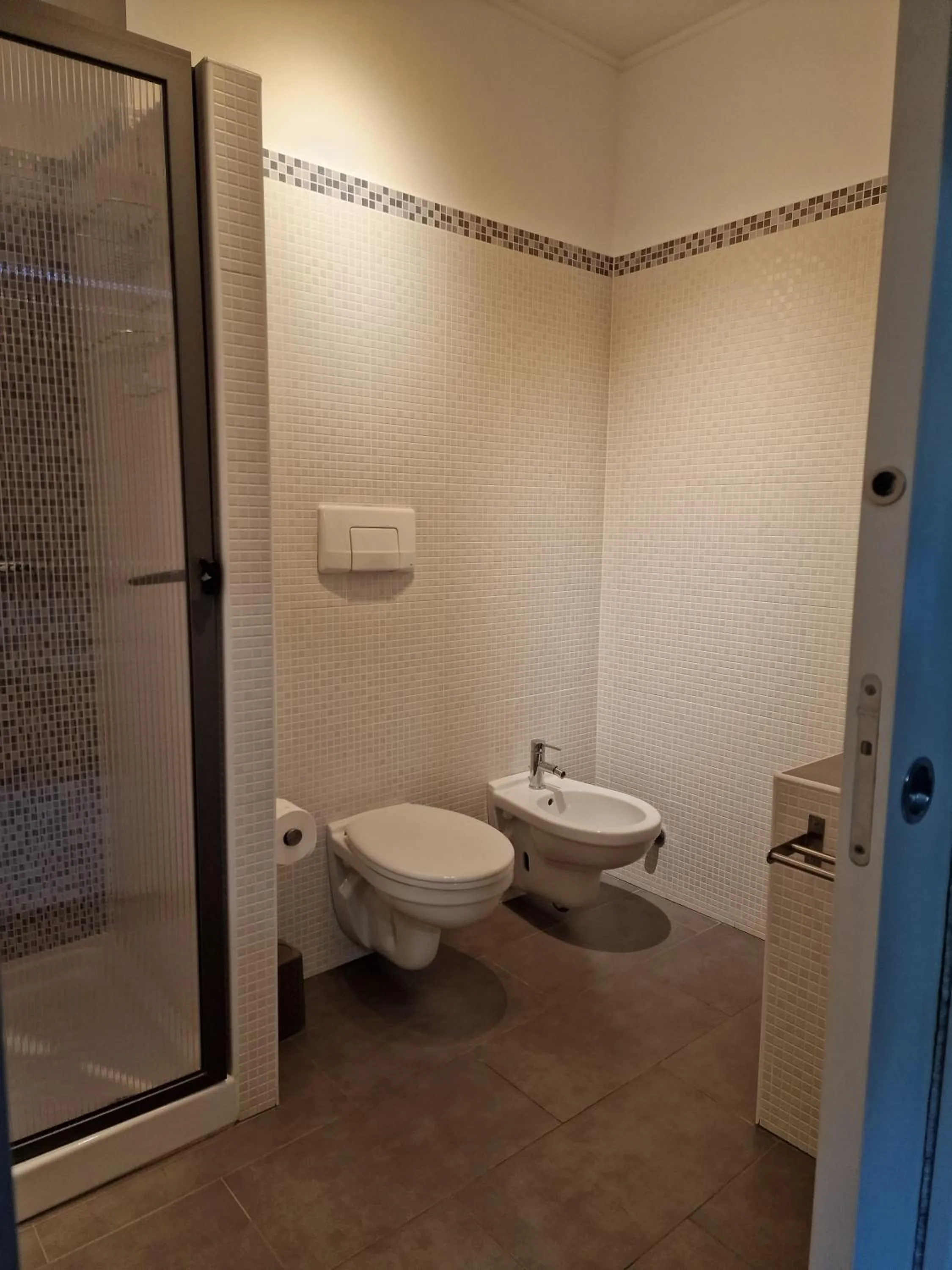 Shower in Mediterraneo B&B