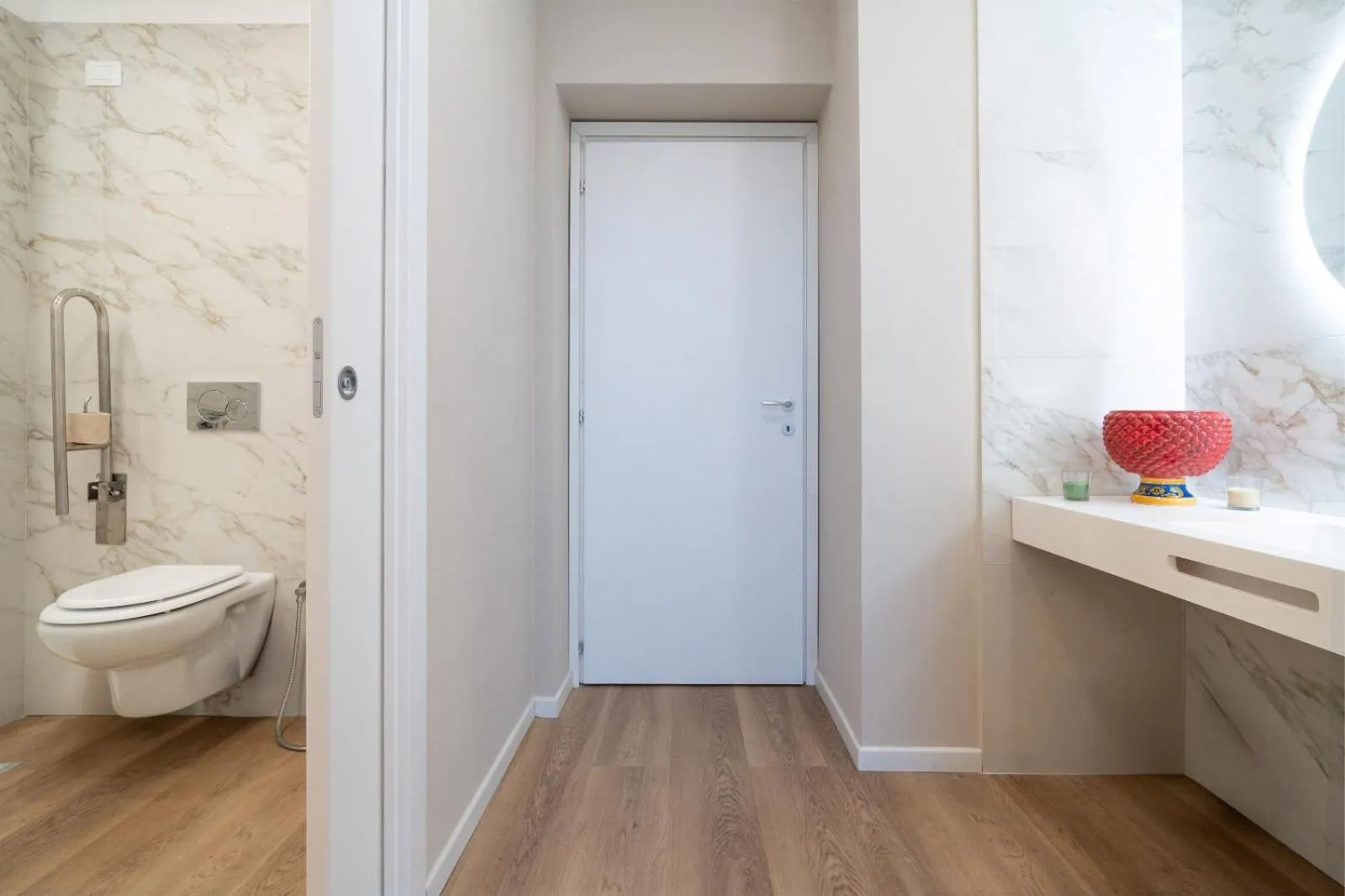 Toilet in Archimedes suites