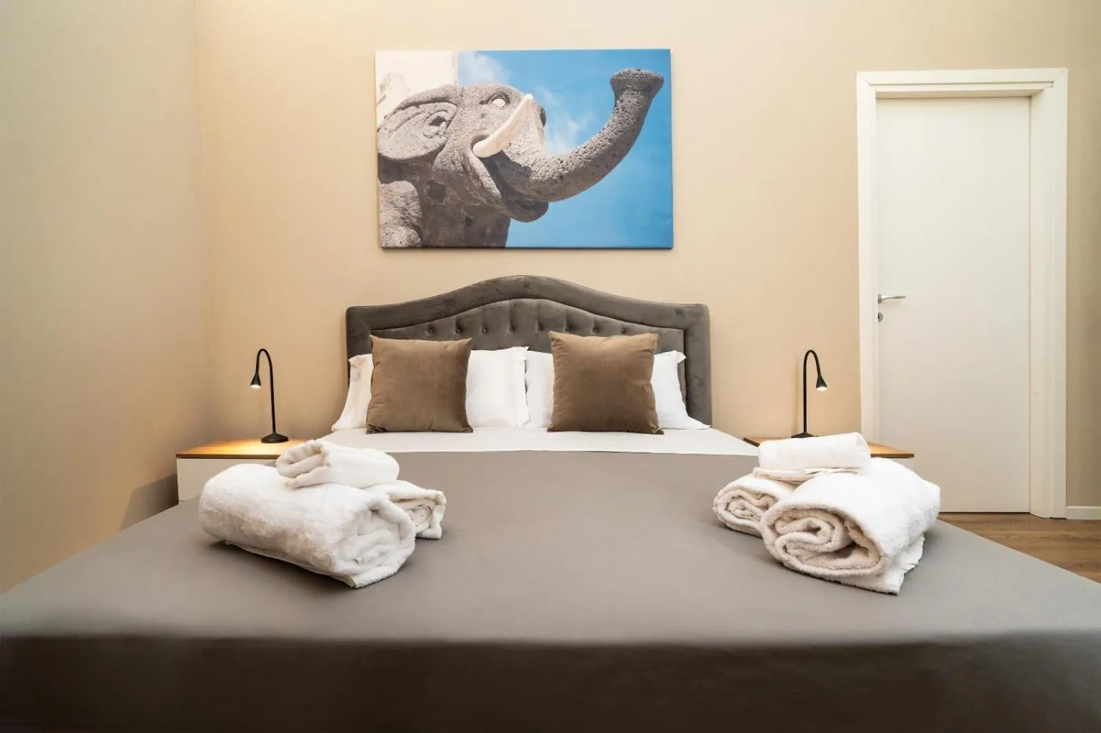 Bed in Archimedes suites