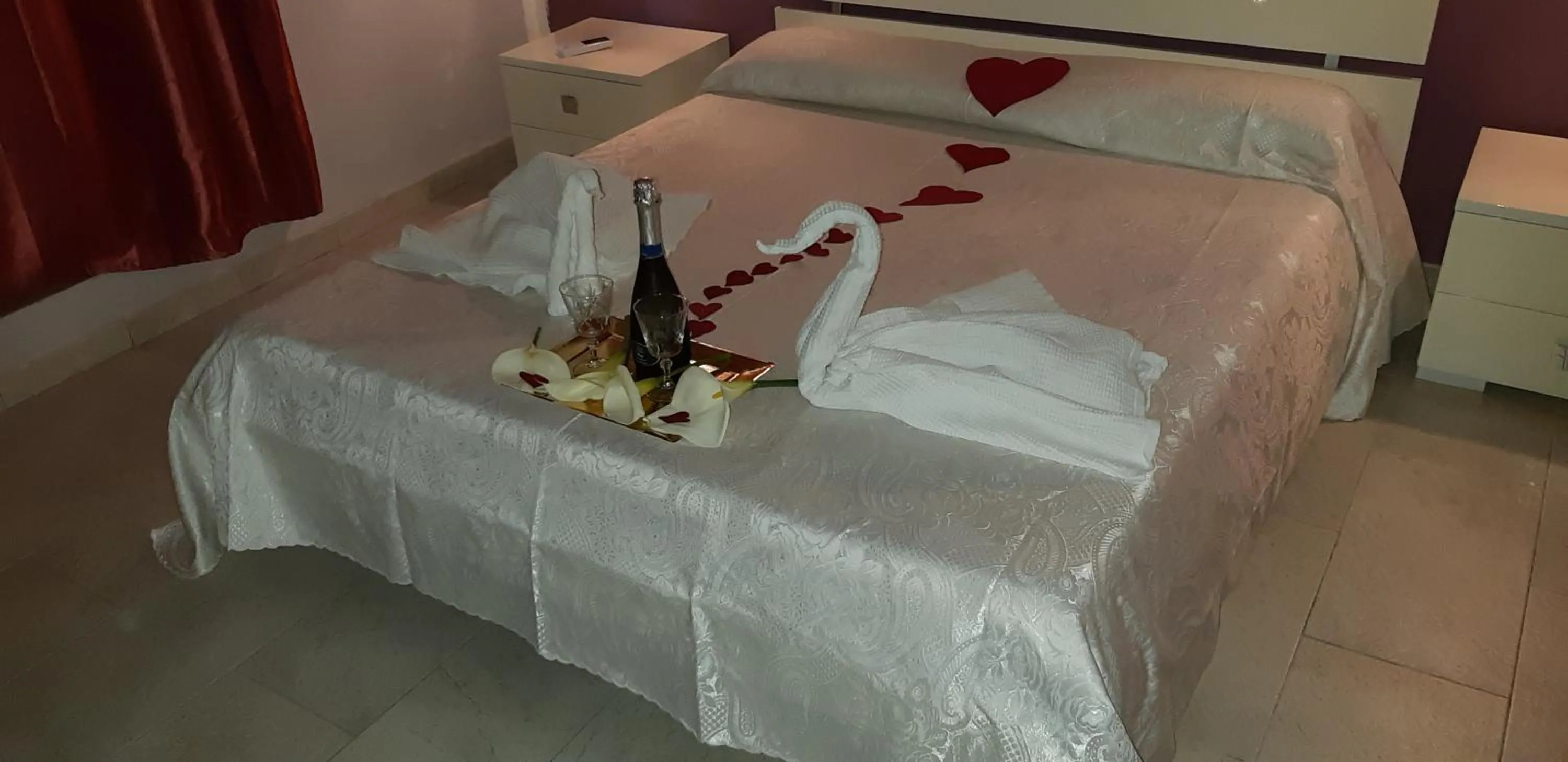 Decorative detail, Bed in B&B Fontevecchia