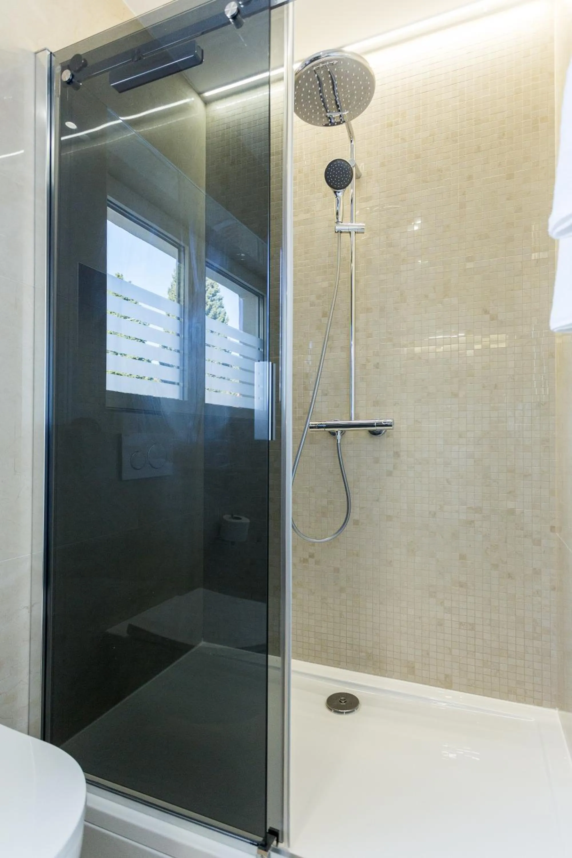 Bathroom in Shine of Life Luxury Rooms