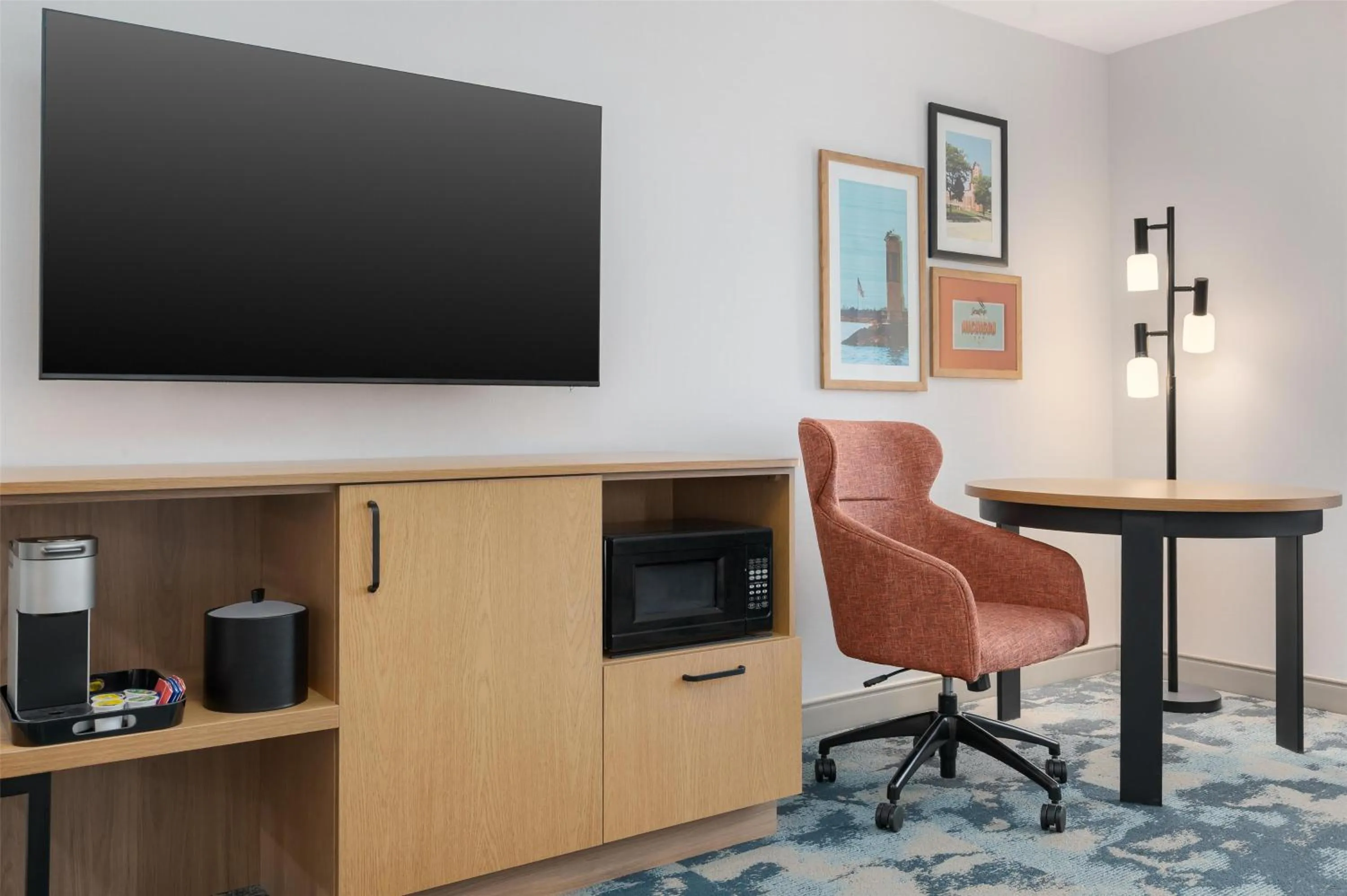 Bedroom in Hampton Inn & Suites Alpena