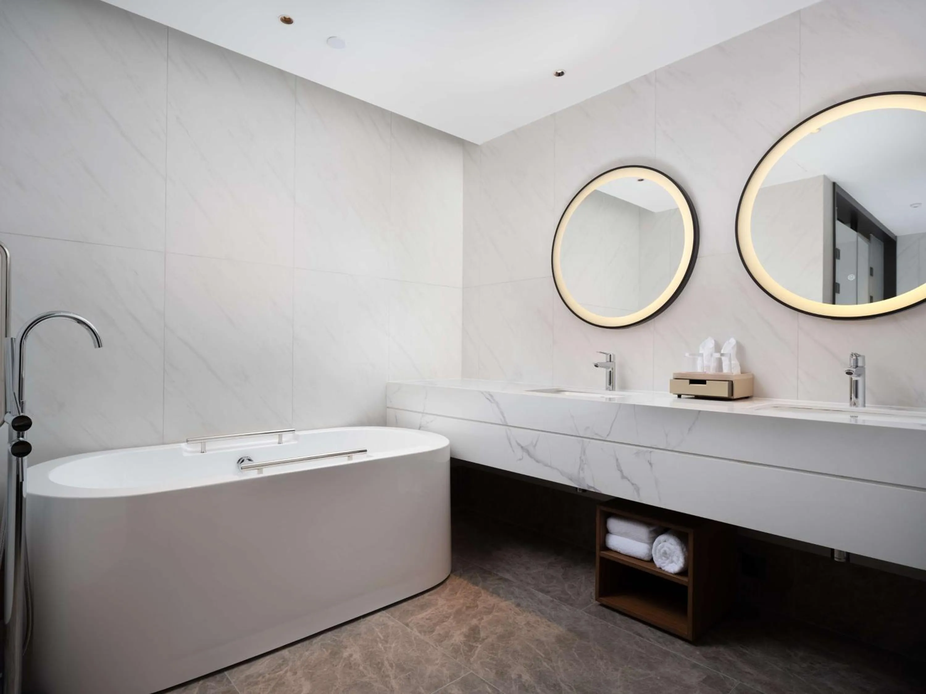 Bathroom in Hilton Garden Inn Bazhong Bazhou