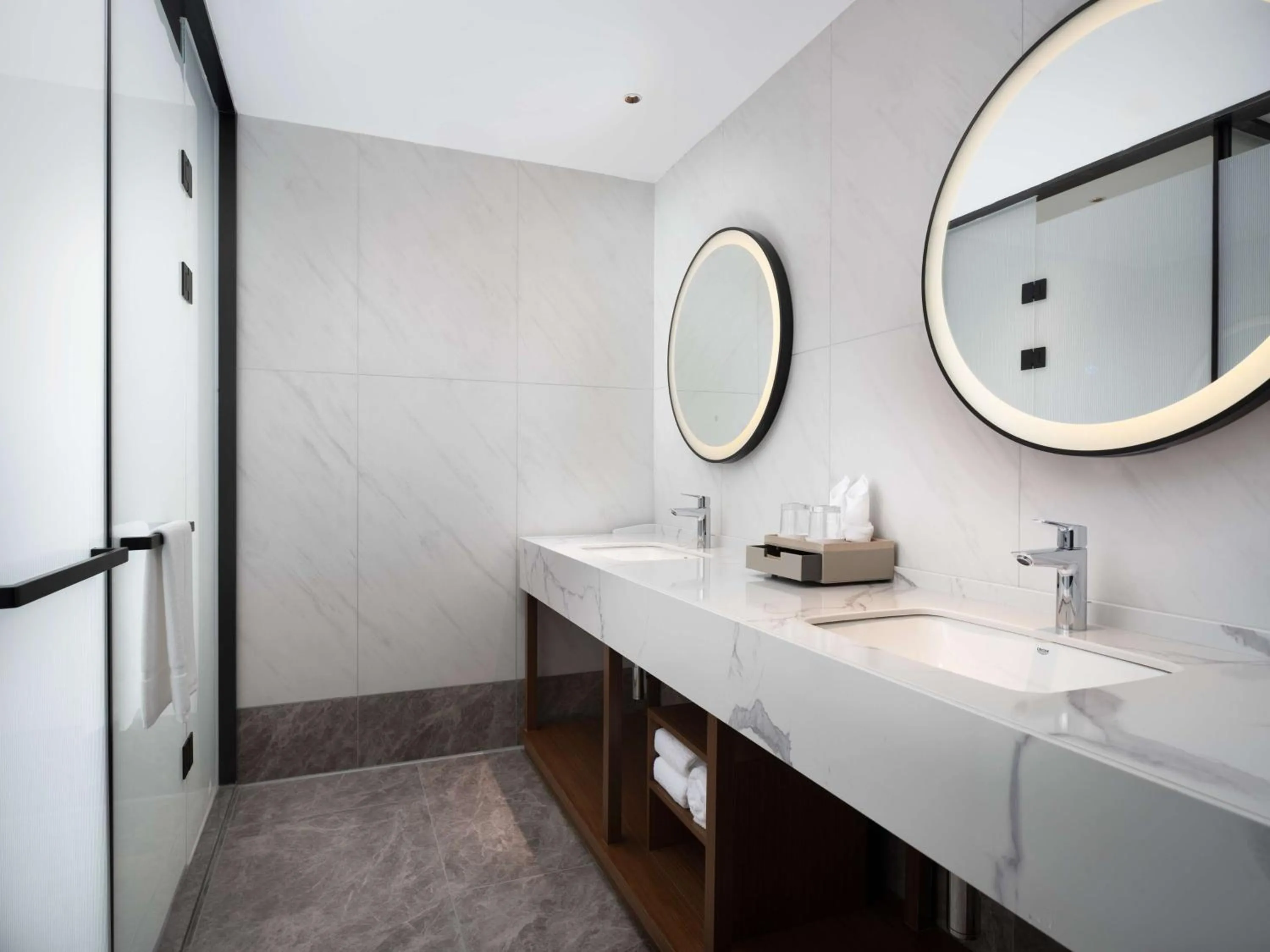 Bathroom in Hilton Garden Inn Bazhong Bazhou