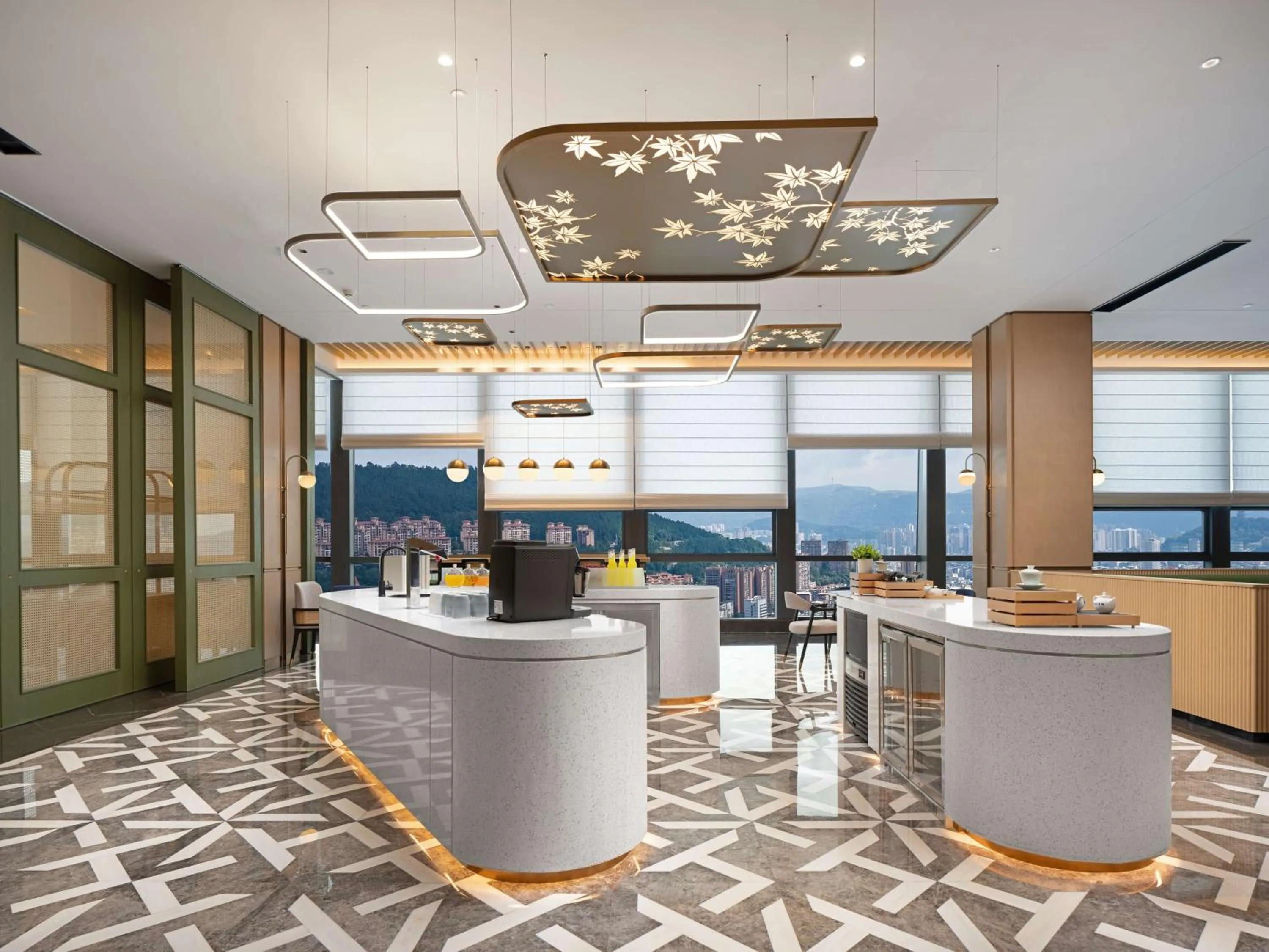 Dining area in Hilton Garden Inn Bazhong Bazhou