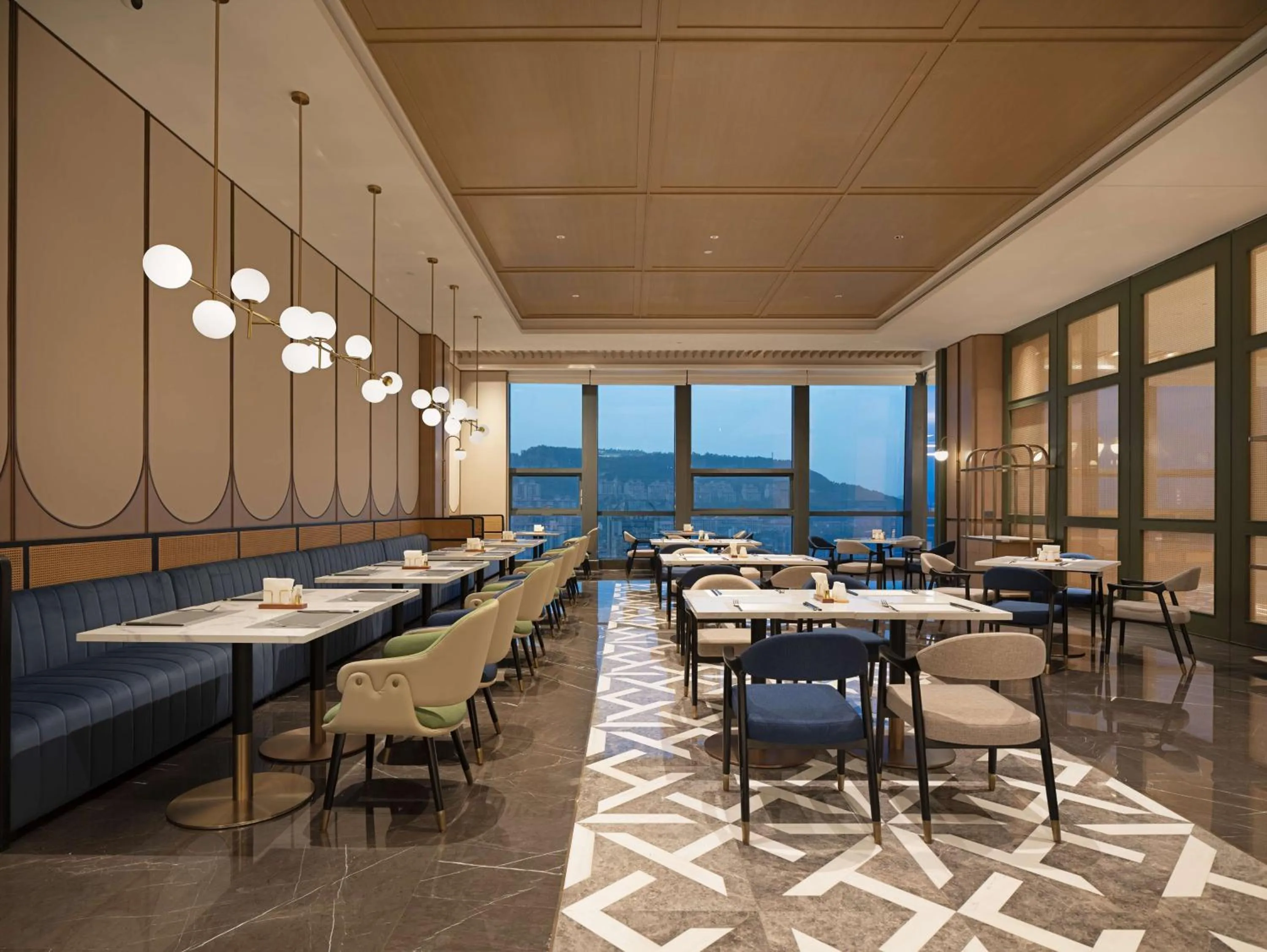 Restaurant/places to eat in Hilton Garden Inn Bazhong Bazhou