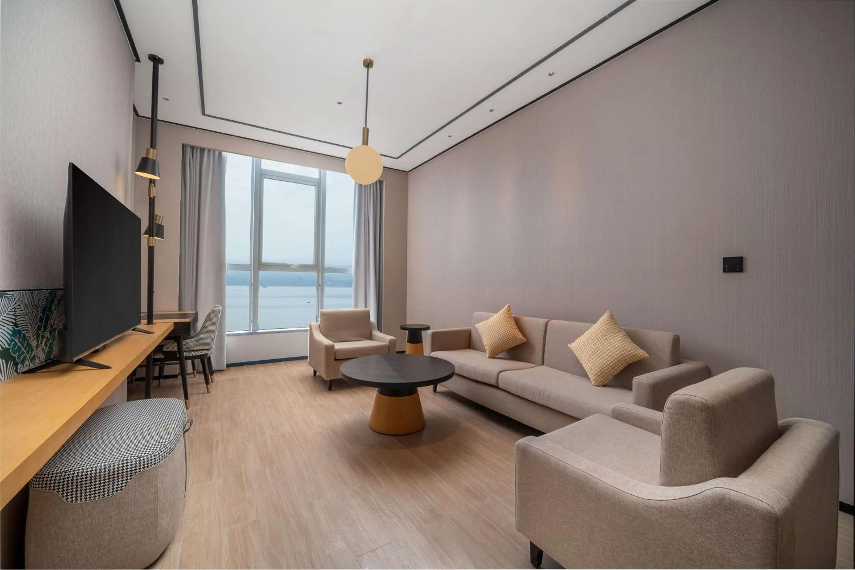 Bed in Hilton Garden Inn Danzhou Yangpu