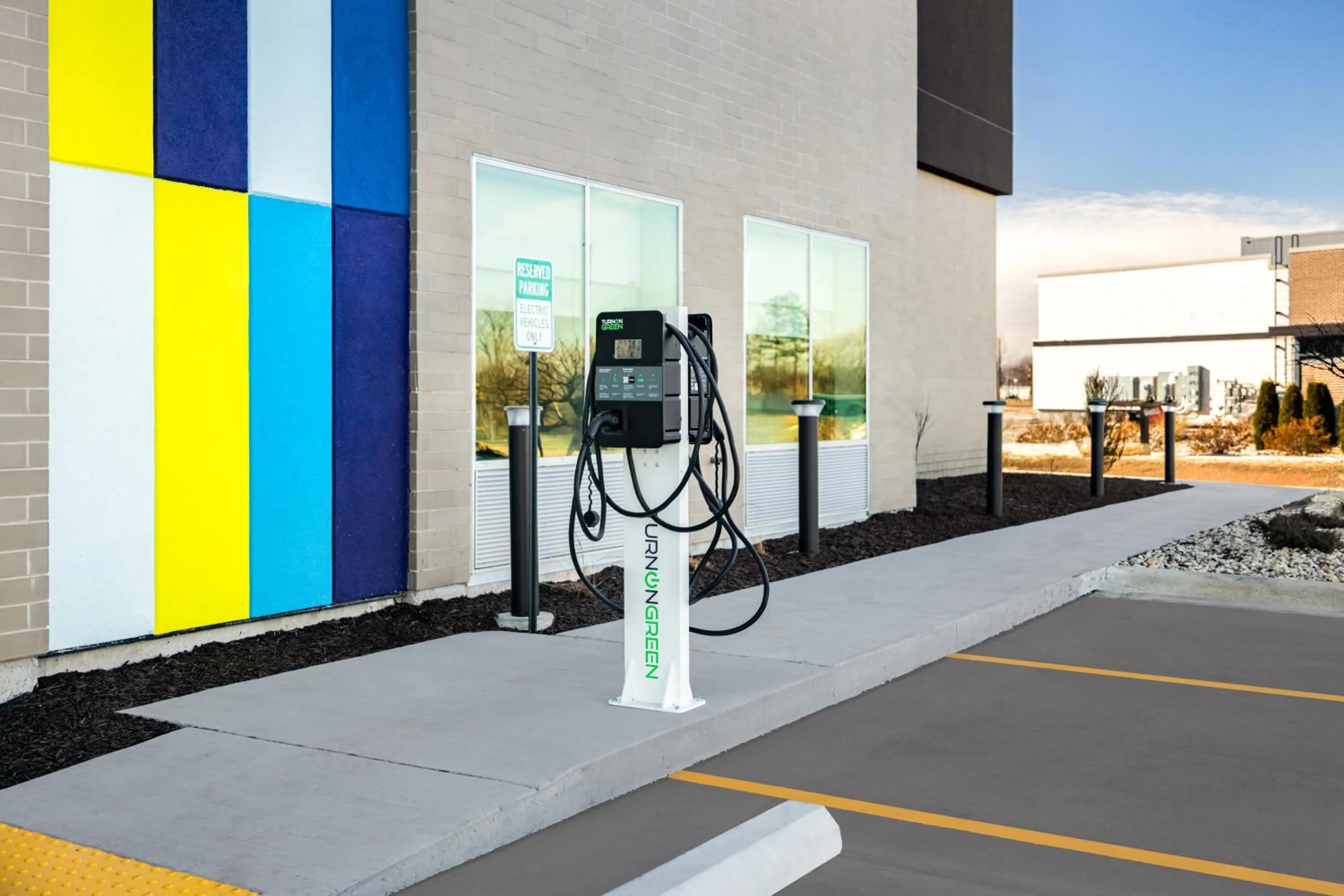 Parking in Tru By Hilton Oshkosh