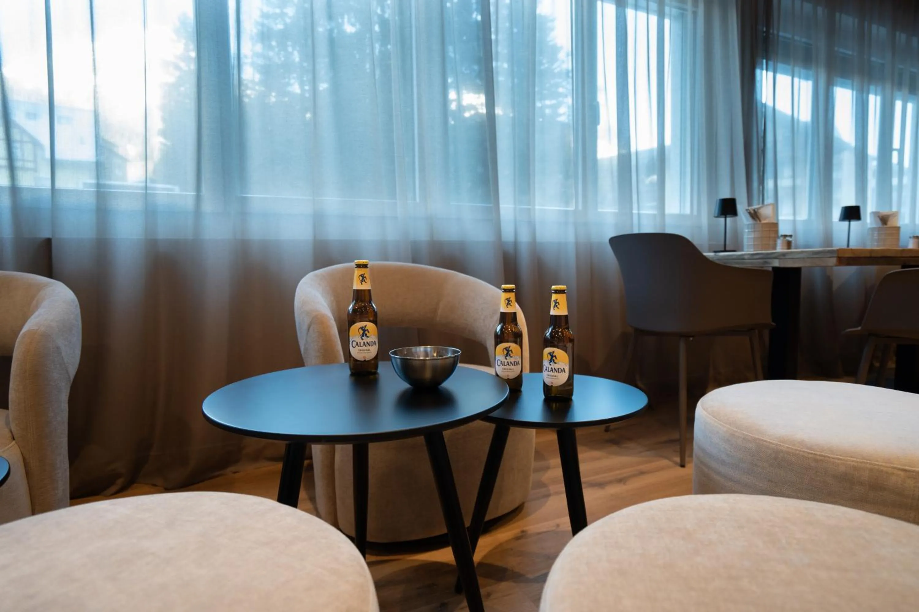 Communal lounge/ TV room in Studio 54 Davos