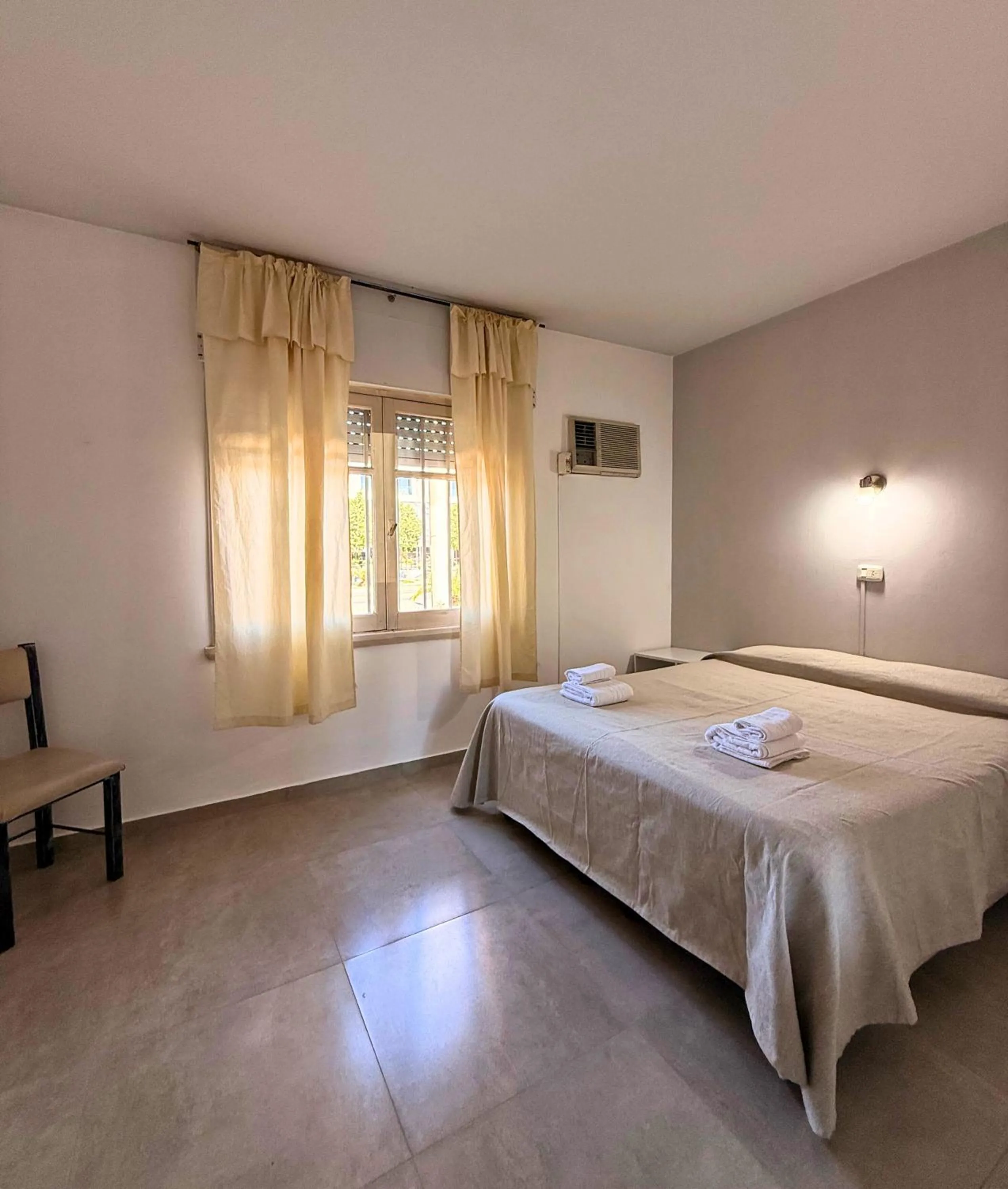 Bed in Hotel Montecarlo PSH