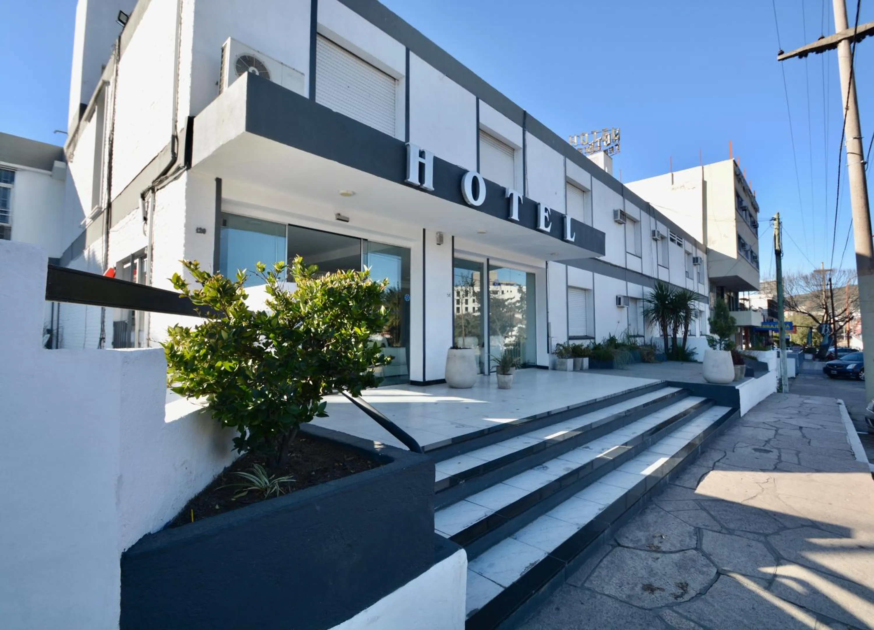 Property building in Hotel Montecarlo PSH