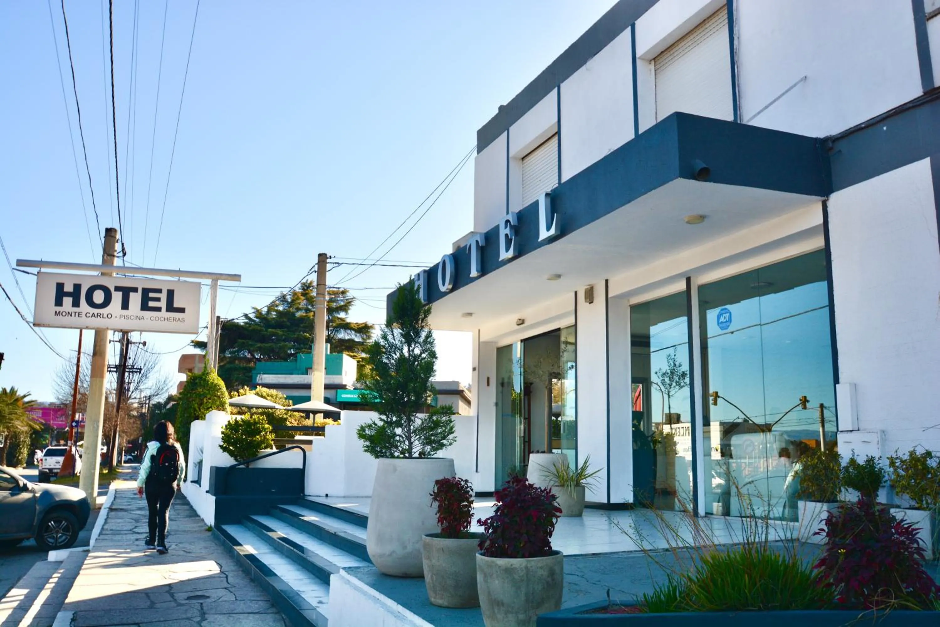 Facade/entrance in Hotel Montecarlo PSH