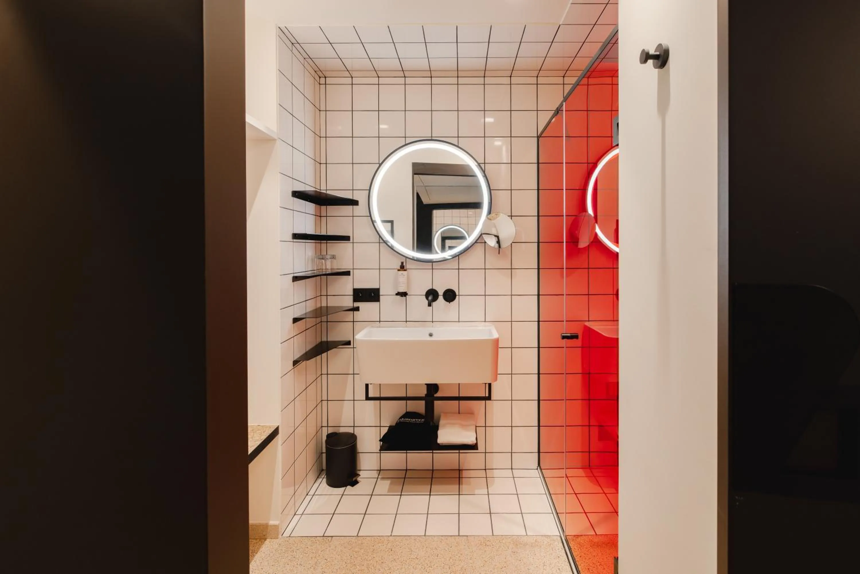 Shower in Bizipoz Hôtel