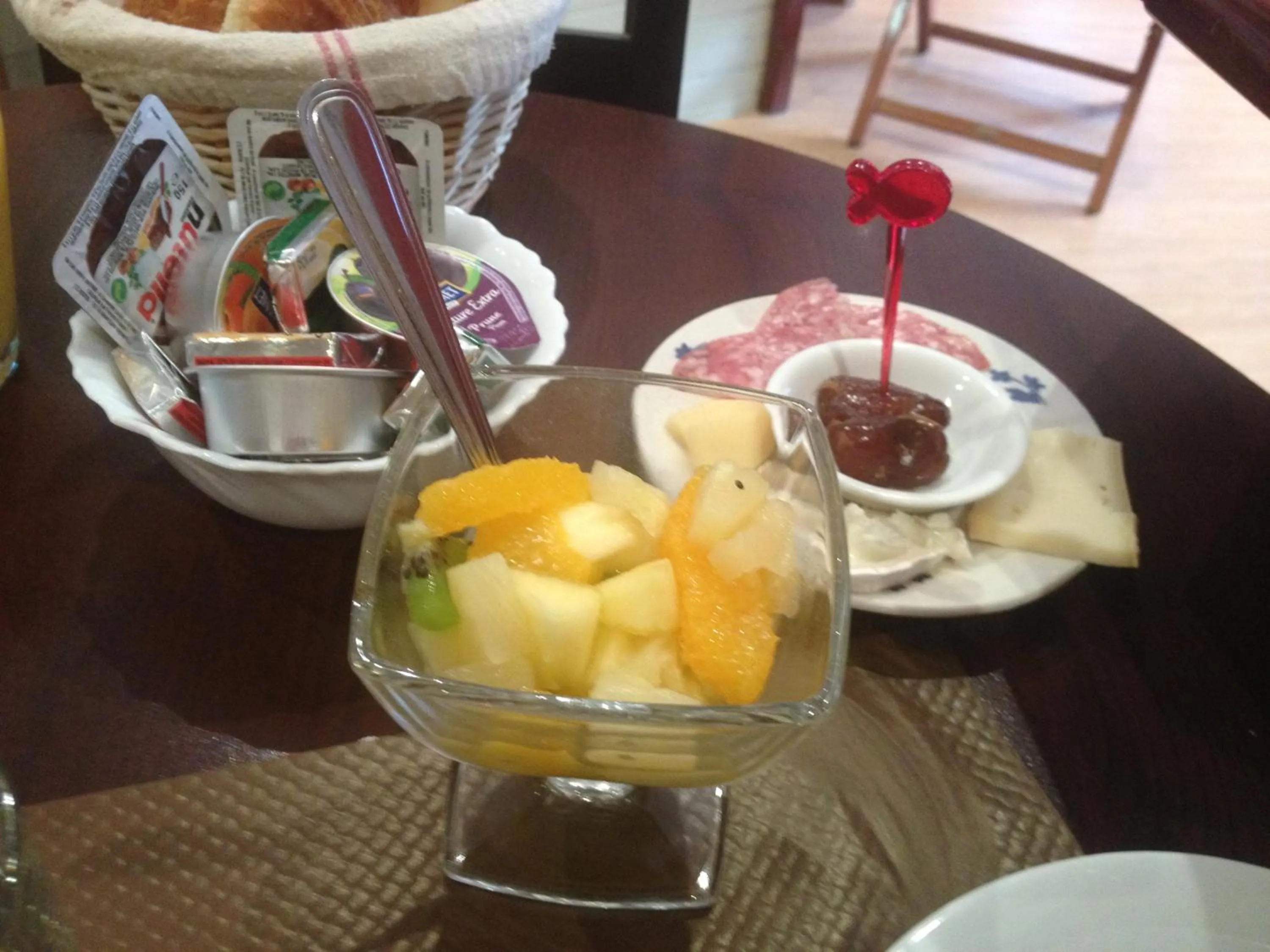 Continental breakfast in Hôtel San Pedro