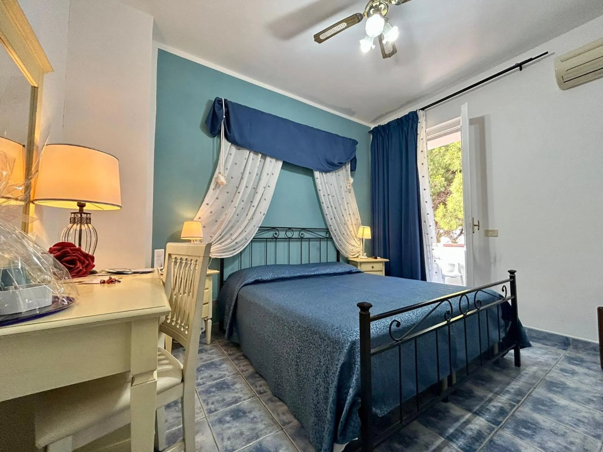 Bed in Hotel Sant'Andrea