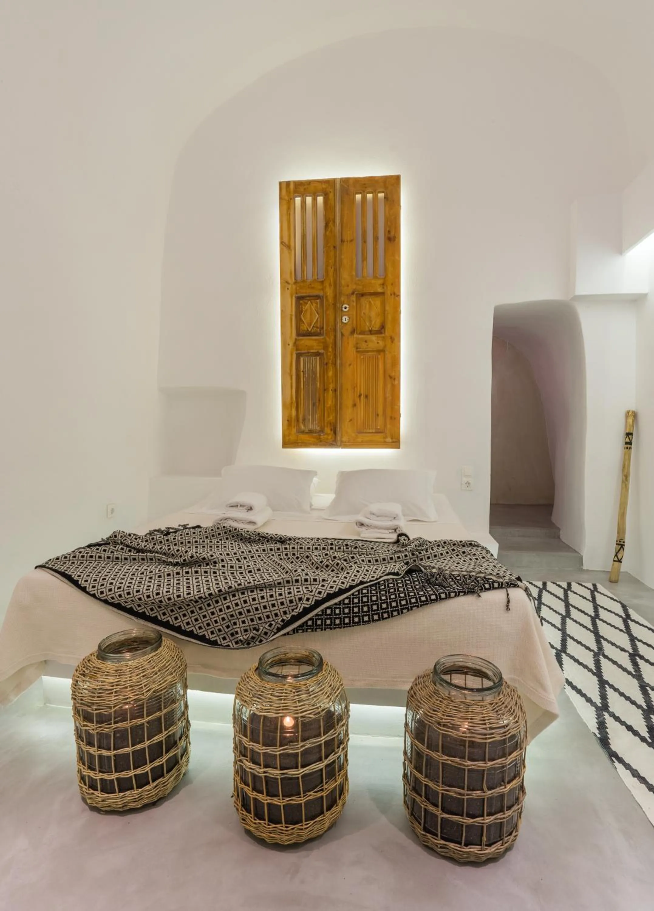 Spring, Bed in Gaia Suites