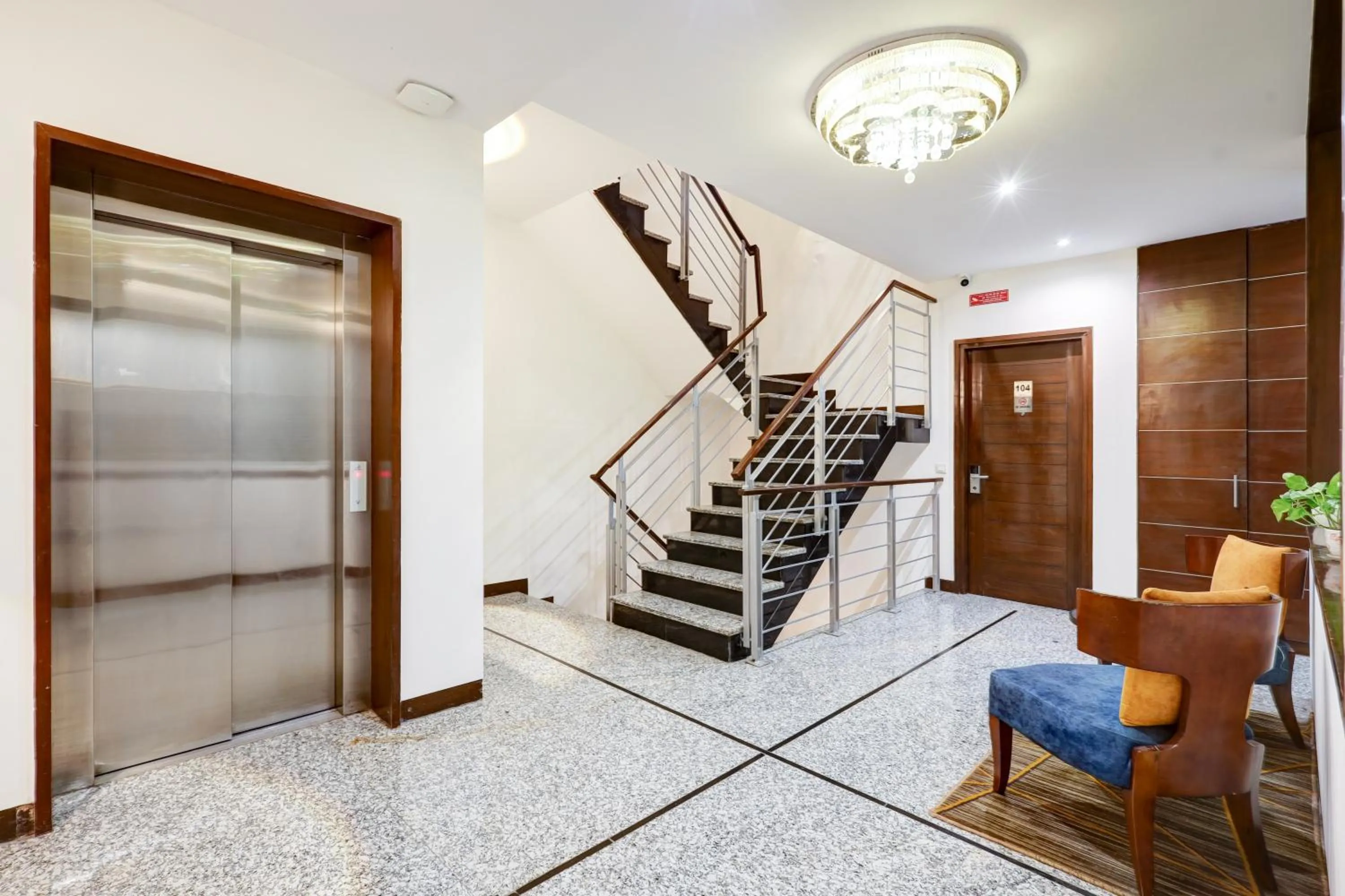 Property building in Hotel 91 Golf Course Road