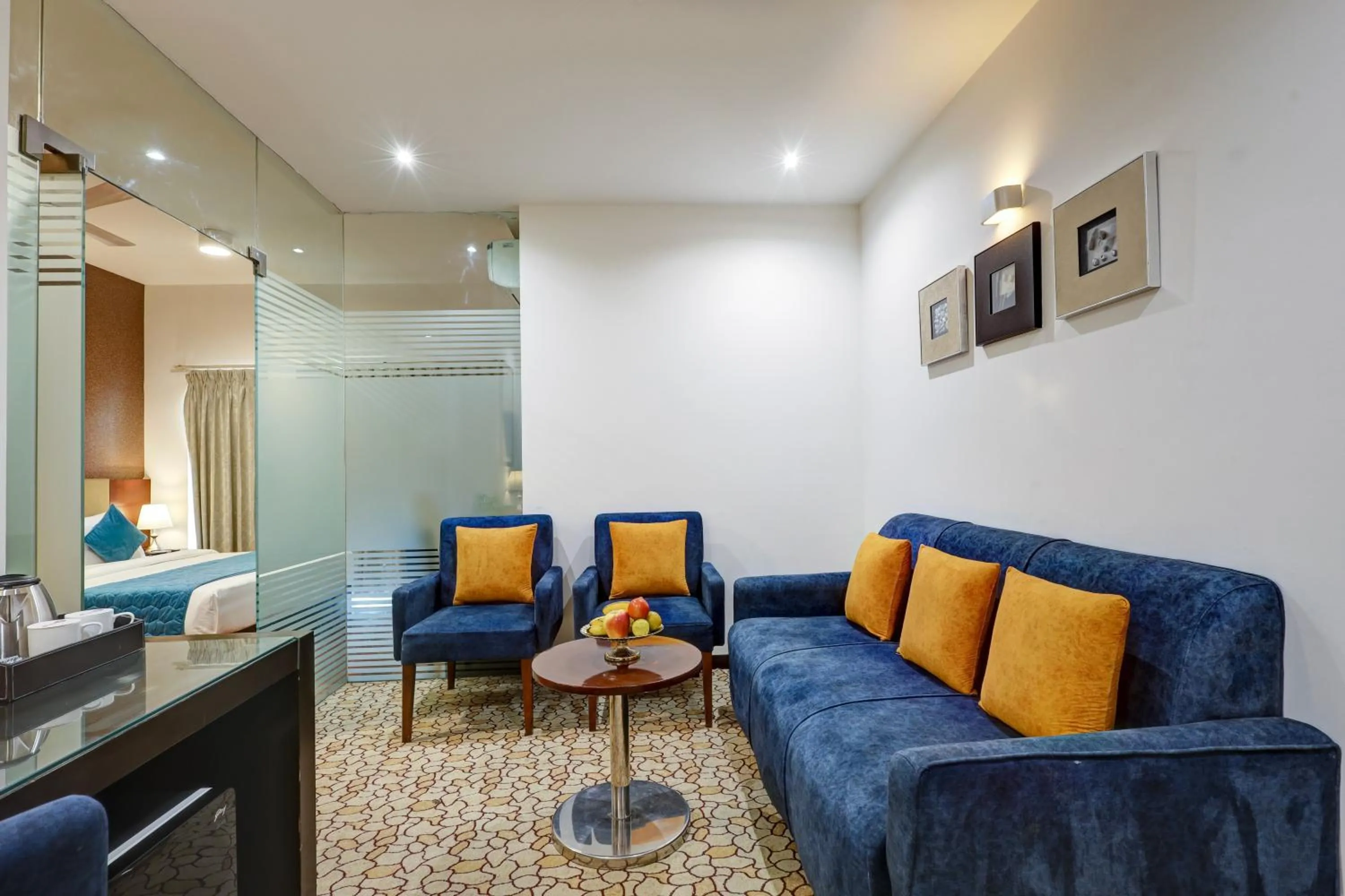 Living room in Hotel 91 Golf Course Road