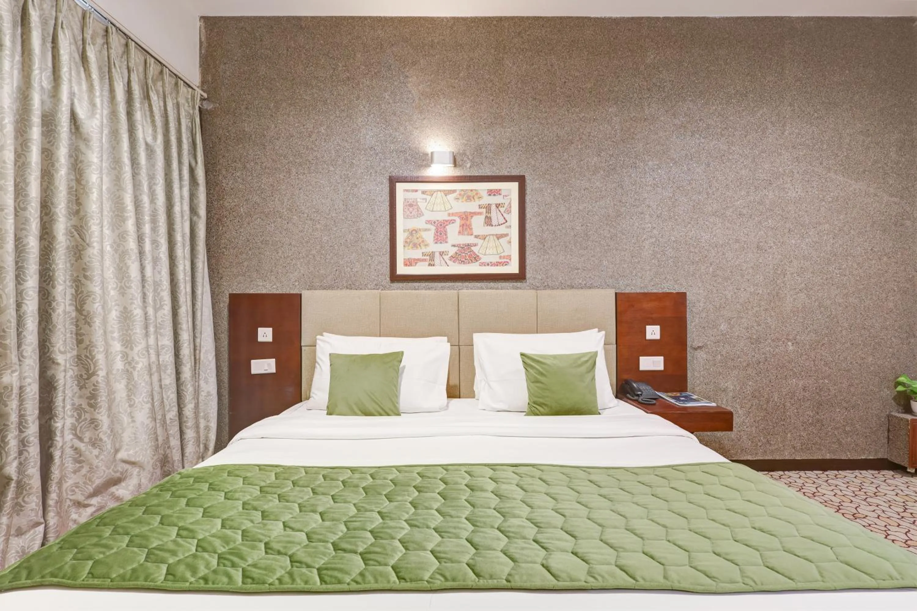 Bed in Hotel 91 Golf Course Road