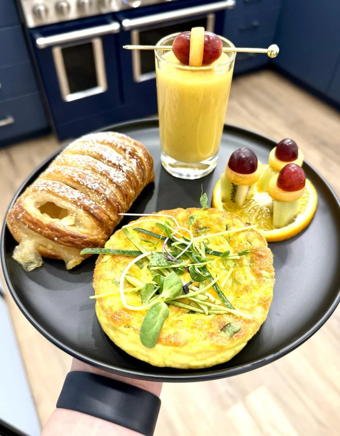 Breakfast in The Century House Bed and Breakfast Ottawa