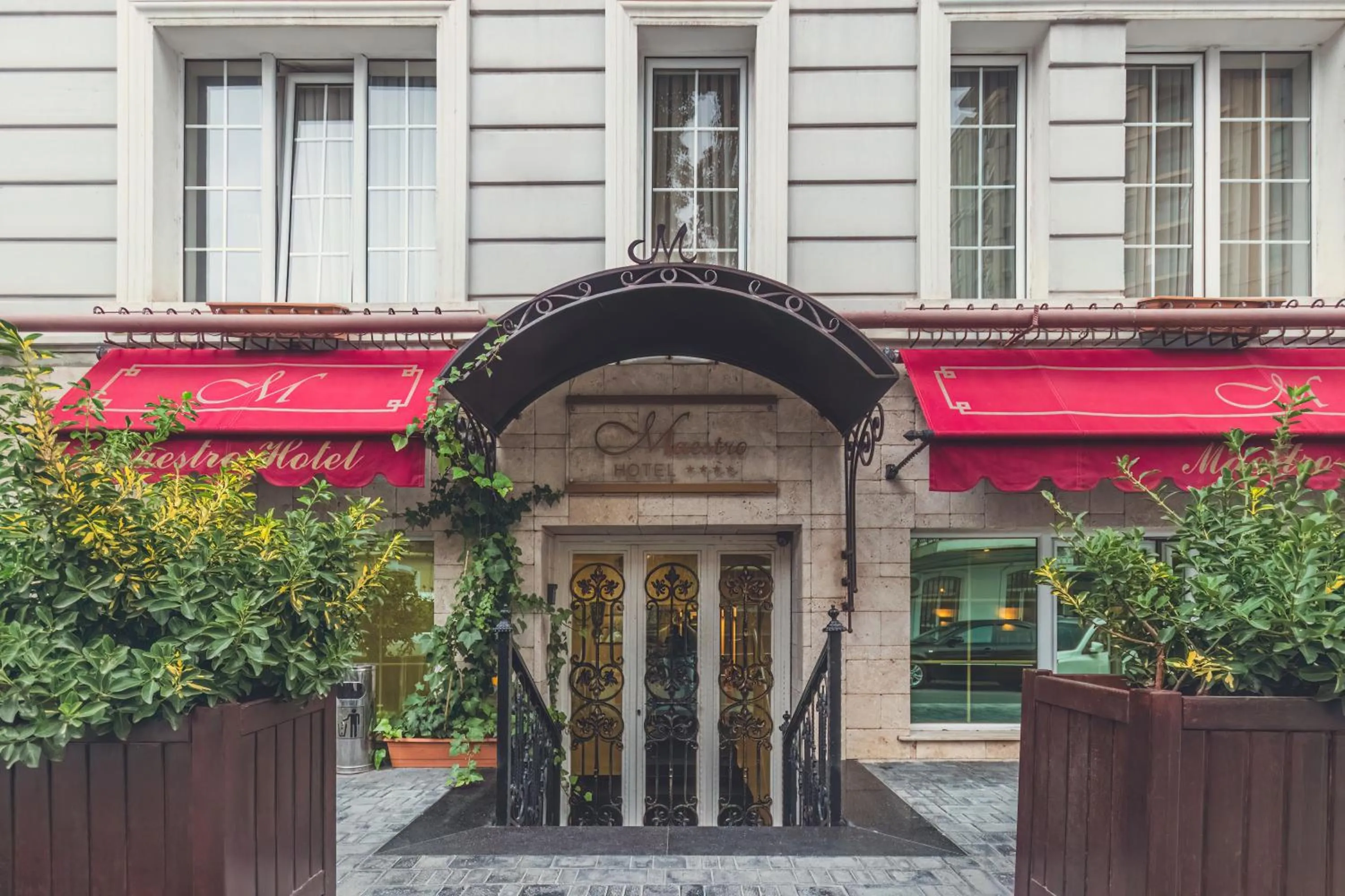 Property building in Maestro Hotel